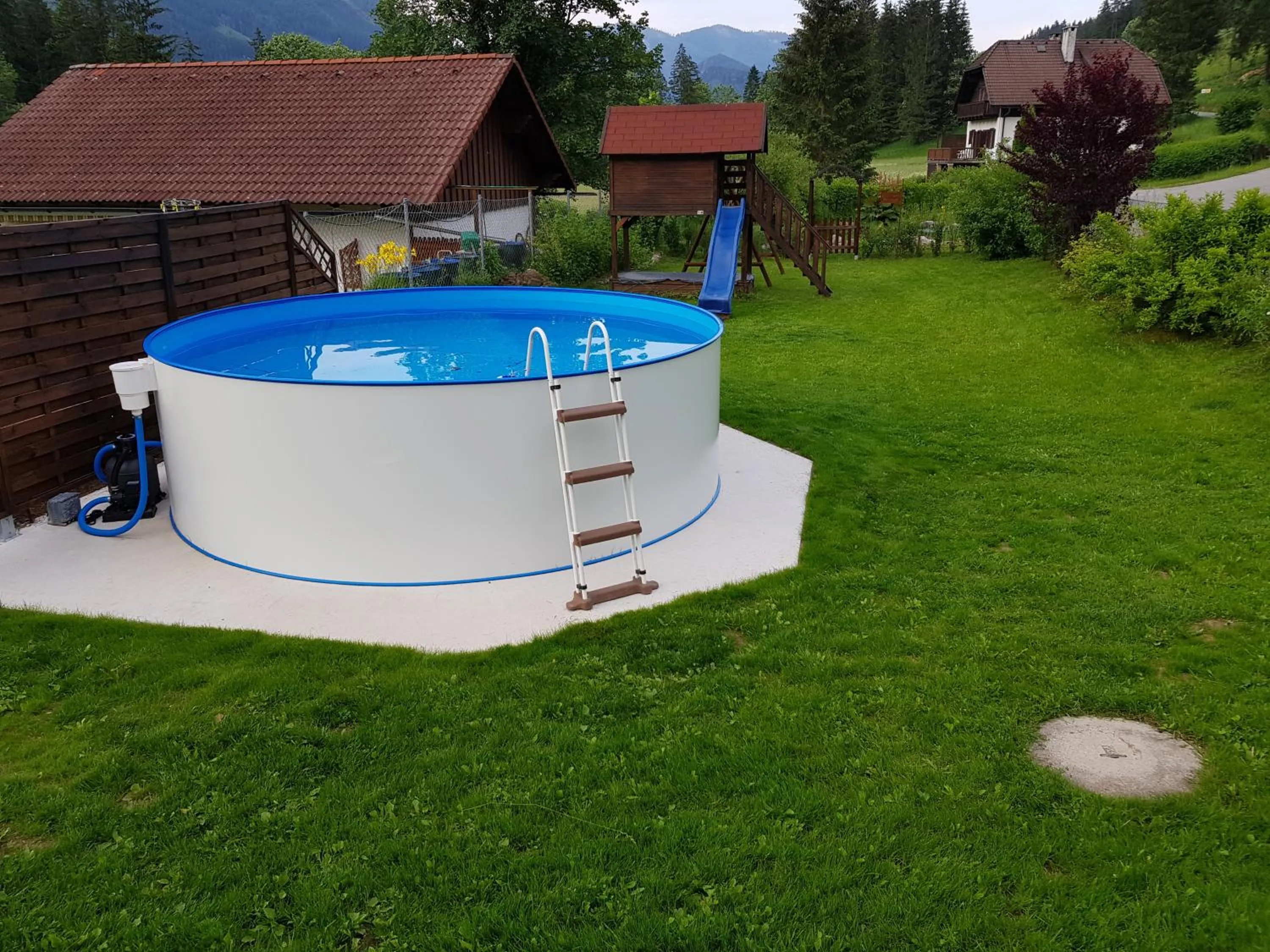 Swimming pool in Holzhaus in Hinterstoder