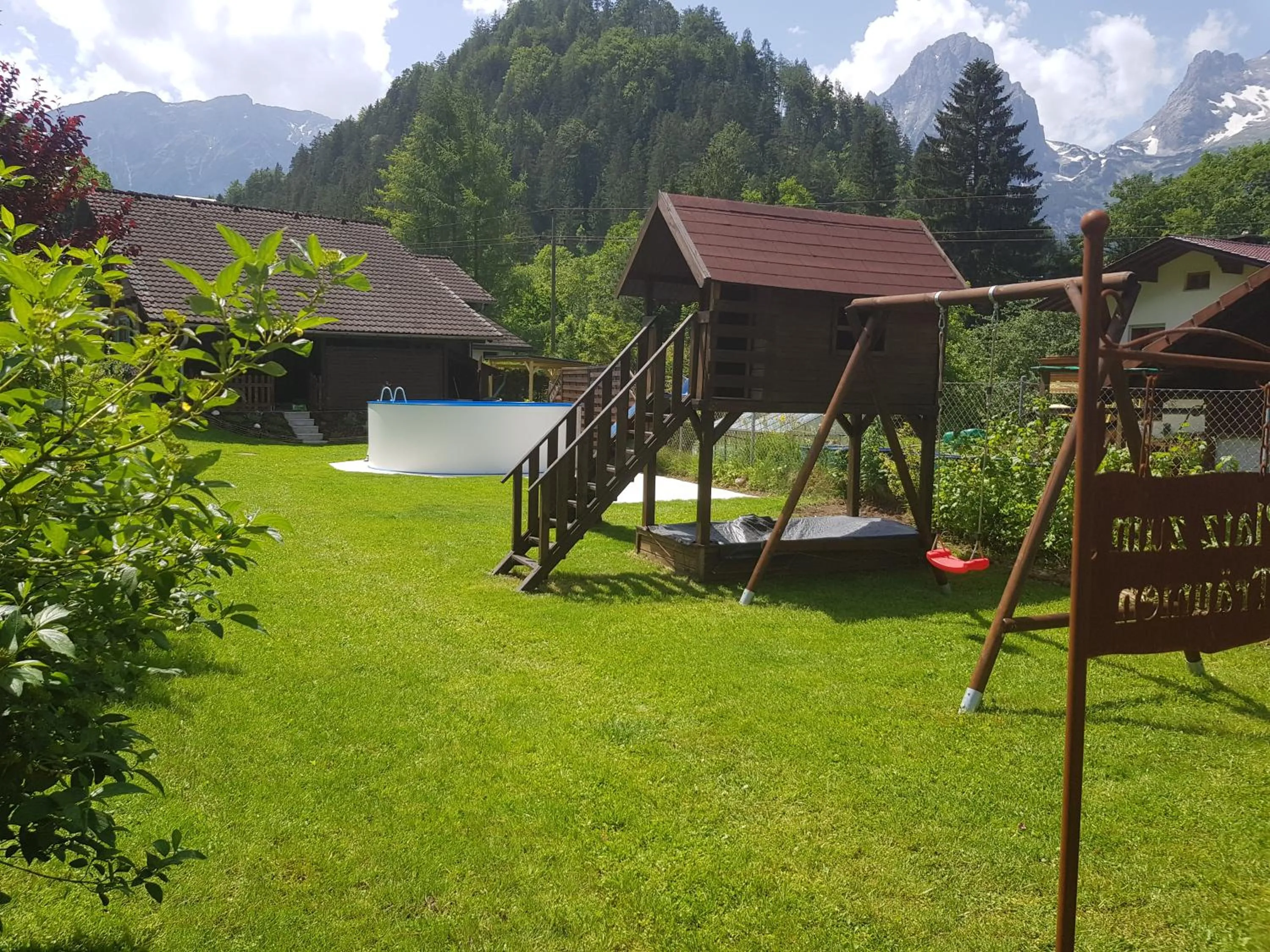 Garden in Holzhaus in Hinterstoder