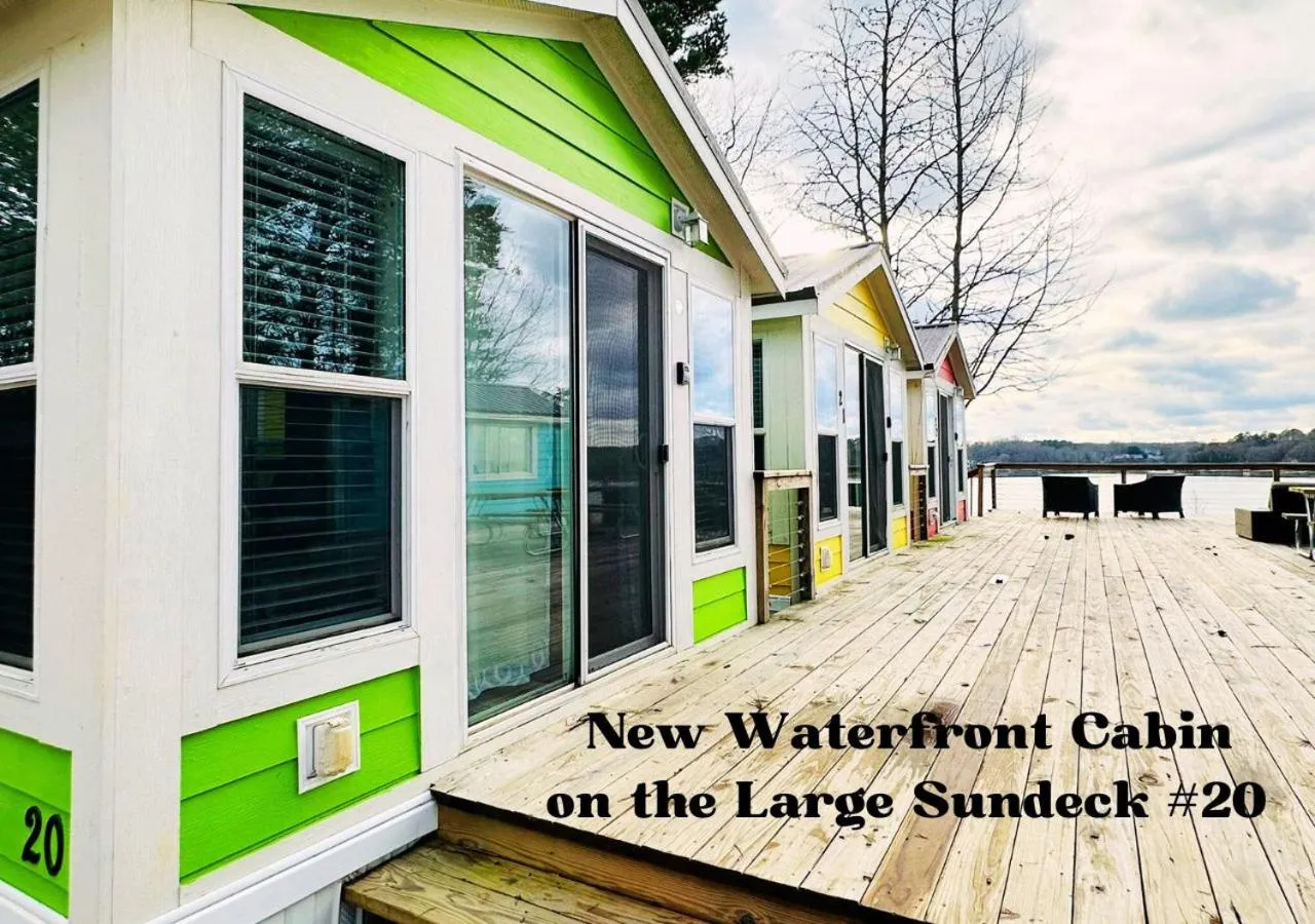 Quadruple Room with Lake View in Long Cove Resort and Marina