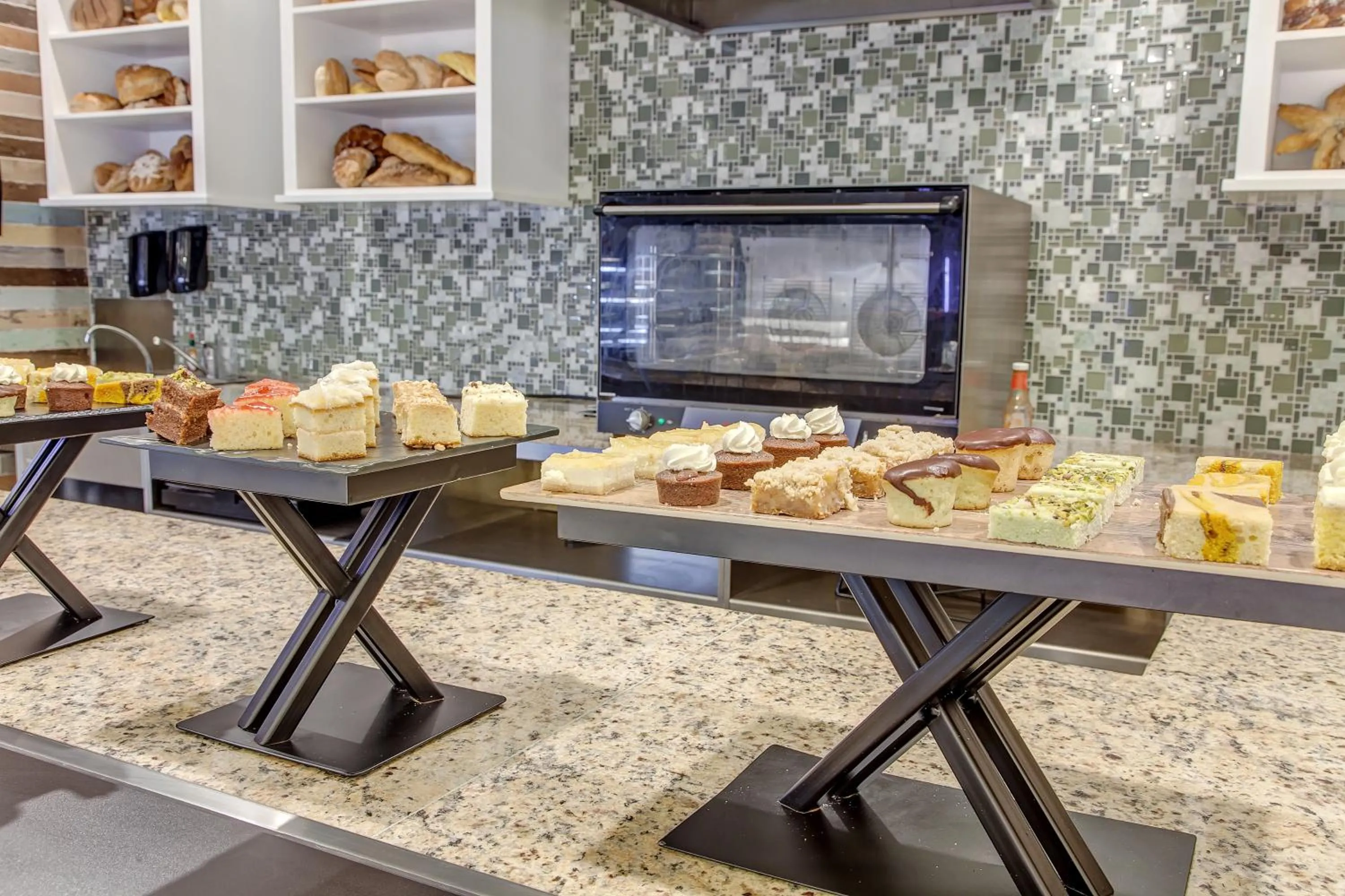 Meals, Food in Grand Lido Negril Au Naturel All Suite Resort & Spa - Adults Only - All Inclusive