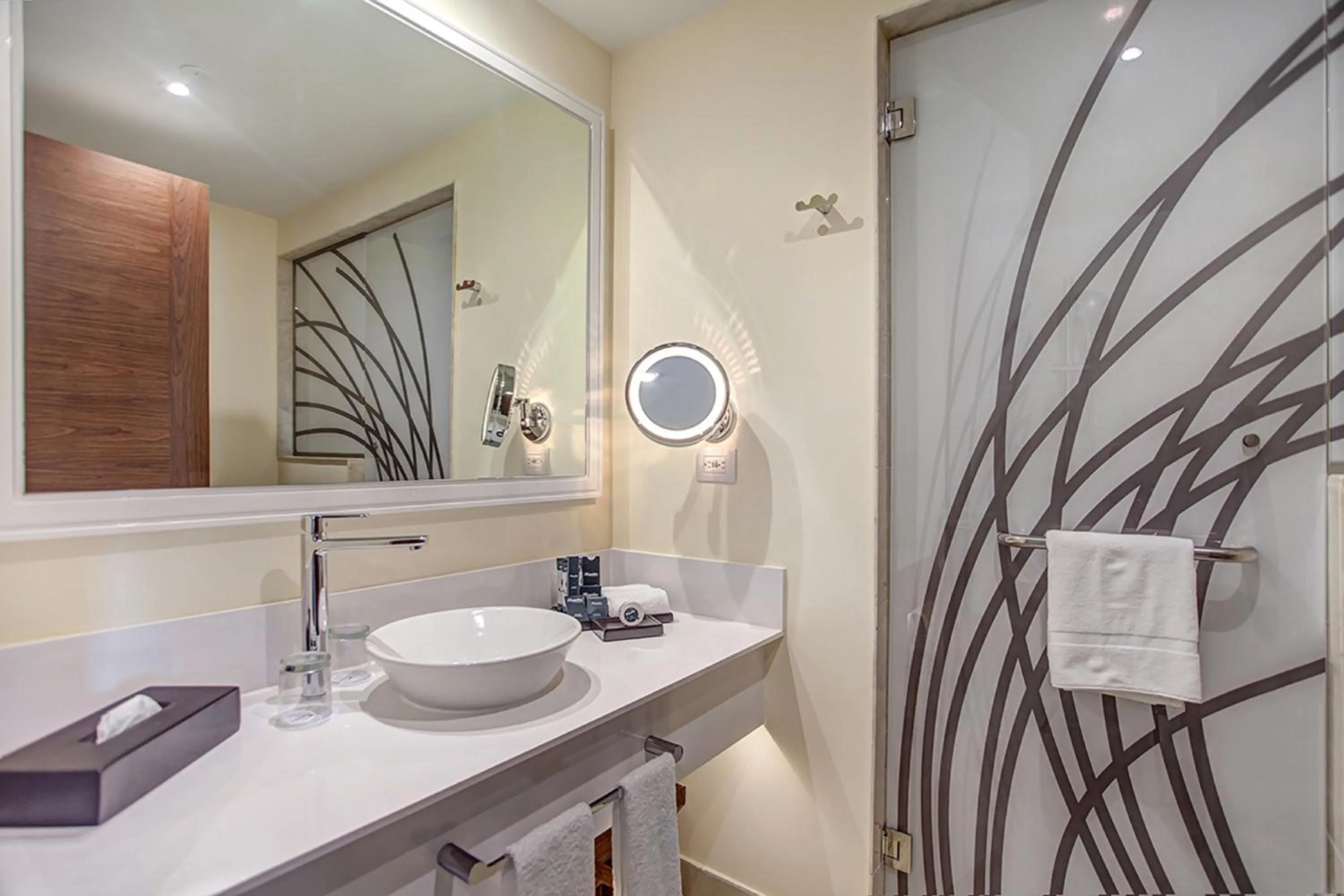 Bathroom in Grand Lido Negril Au Naturel All Suite Resort & Spa - Adults Only - All Inclusive