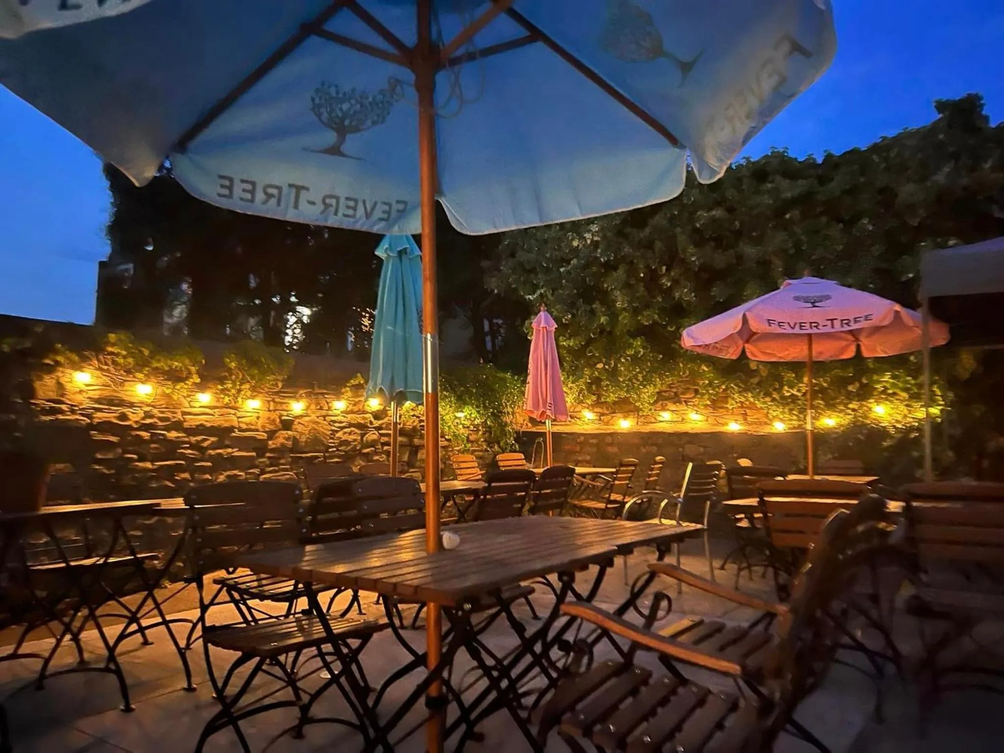 Patio in Fishermans Tavern