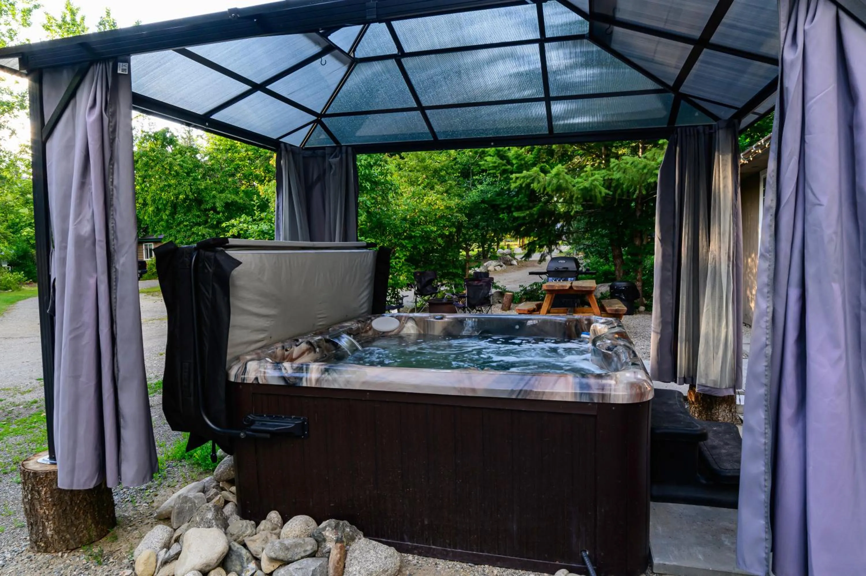 Barefoot Villas and Retreat