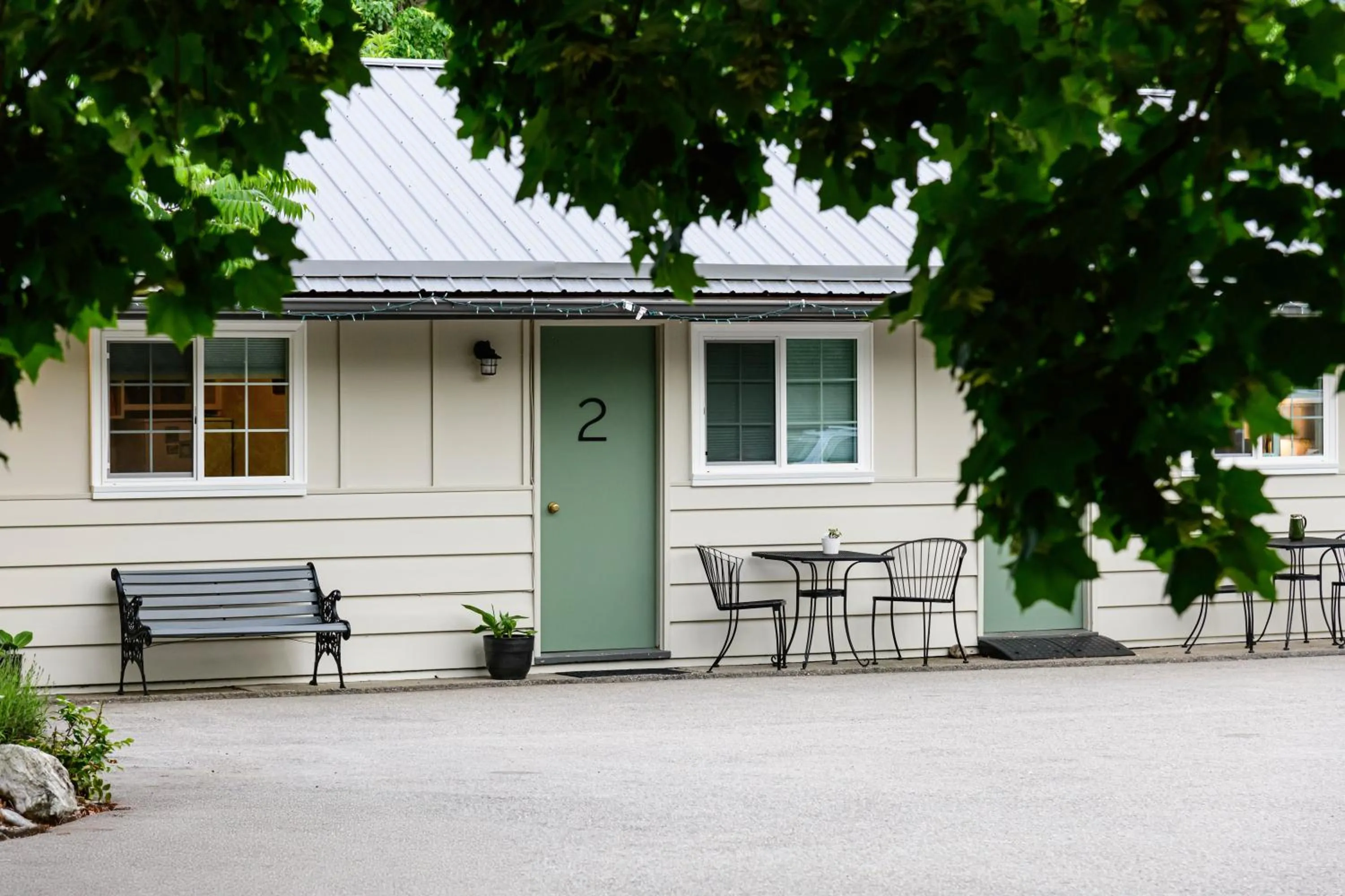 Barefoot Villas and Retreat