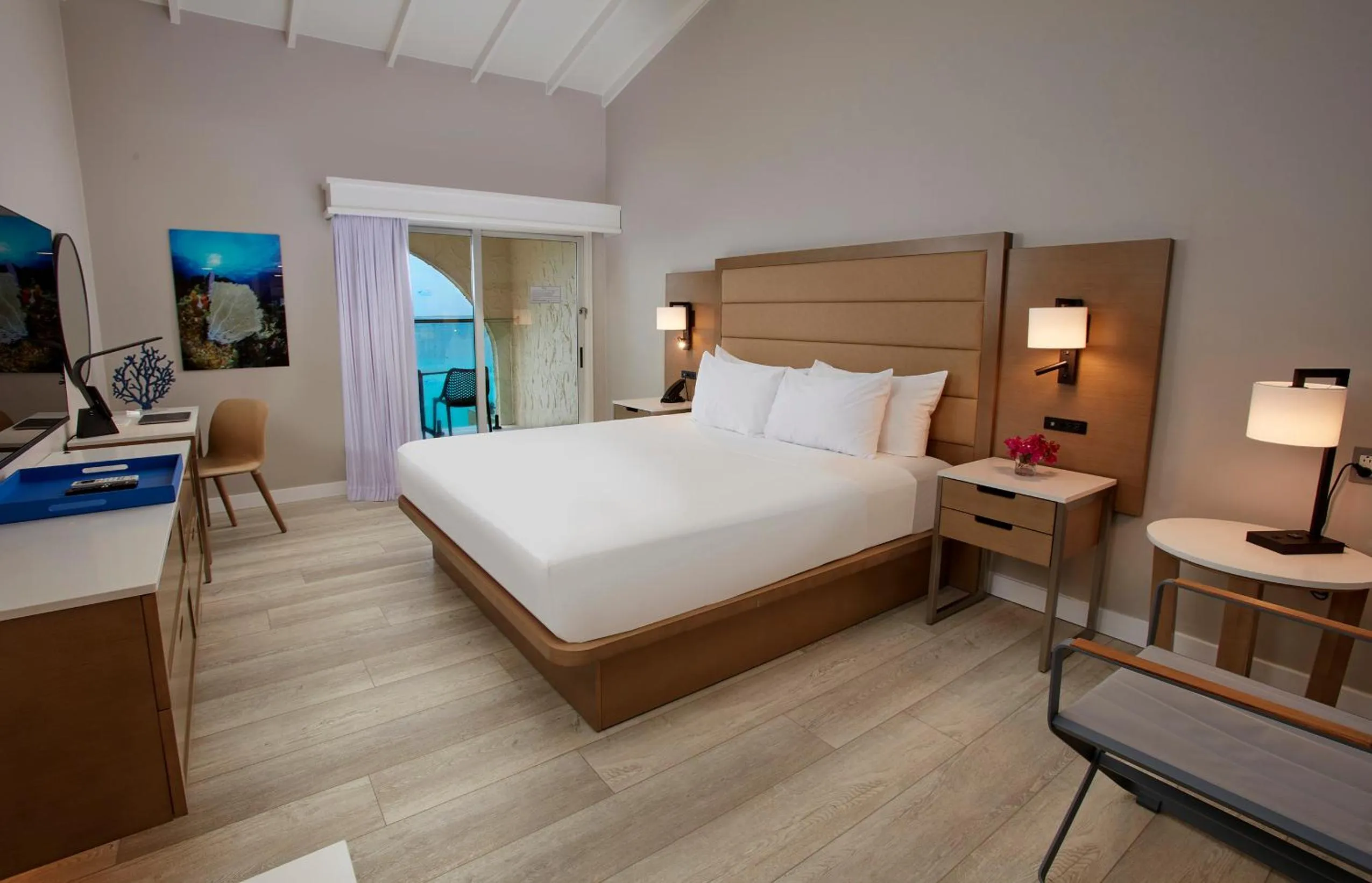 Bed in Divi Flamingo Beach Resort