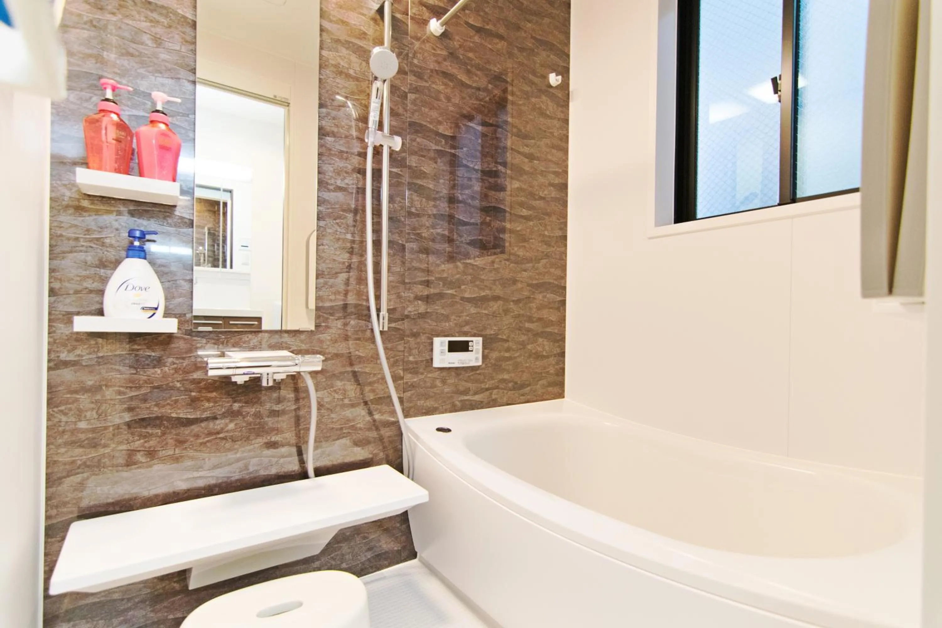 Shower in Stay SAKURA Kyoto Toji South II