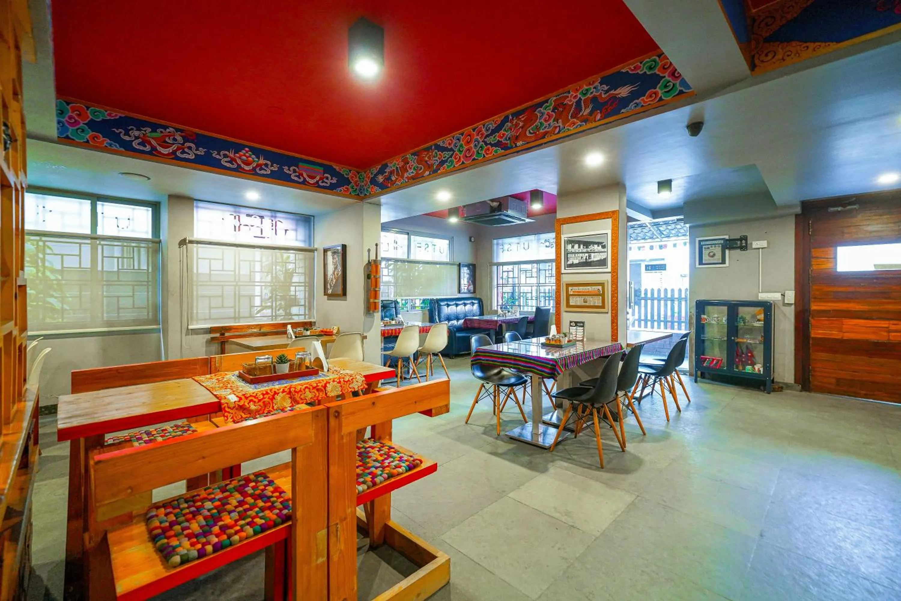 Seating area in Open Hotel by Olive - Utse Suites