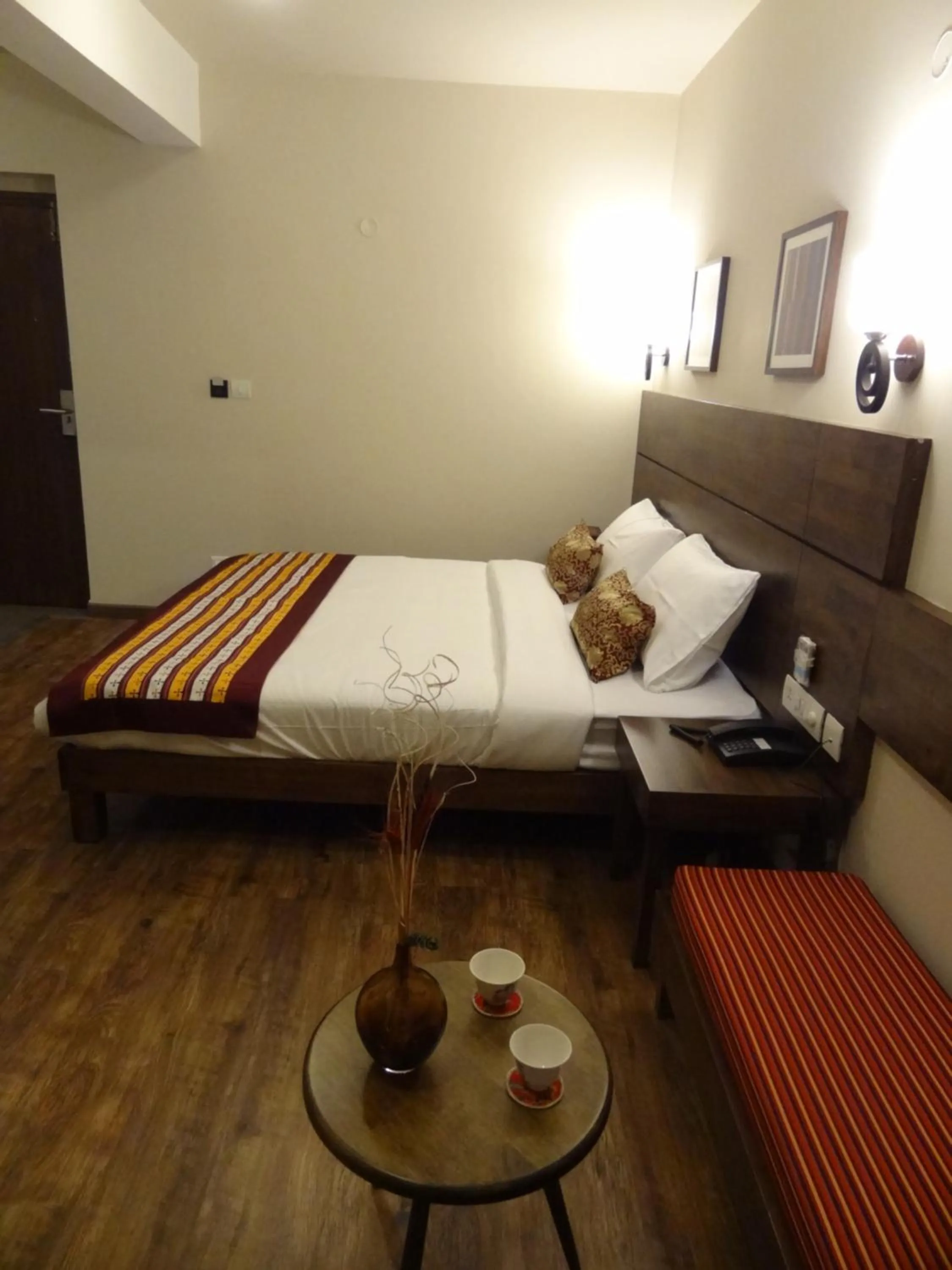 Deluxe King Studio - single occupancy in Open Hotel by Olive - Utse Suites