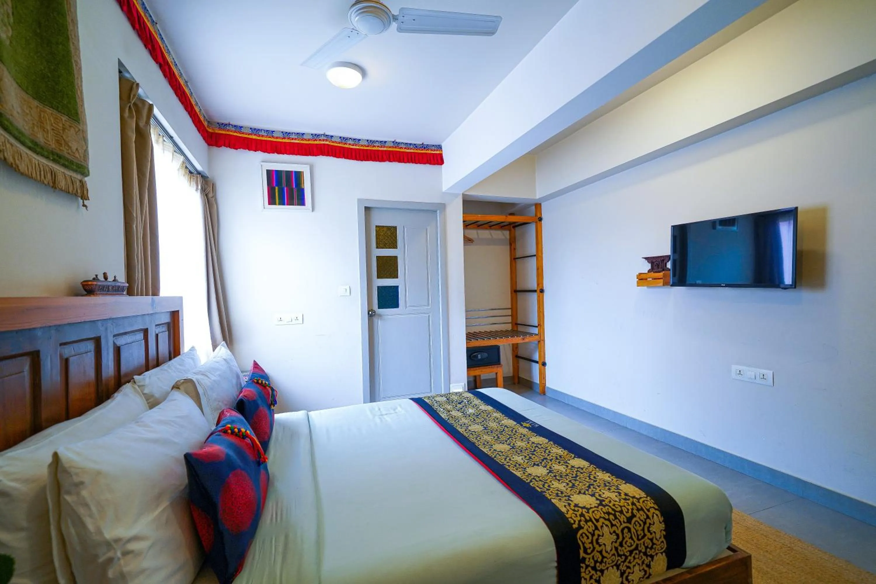 Bed in Open Hotel by Olive - Utse Suites