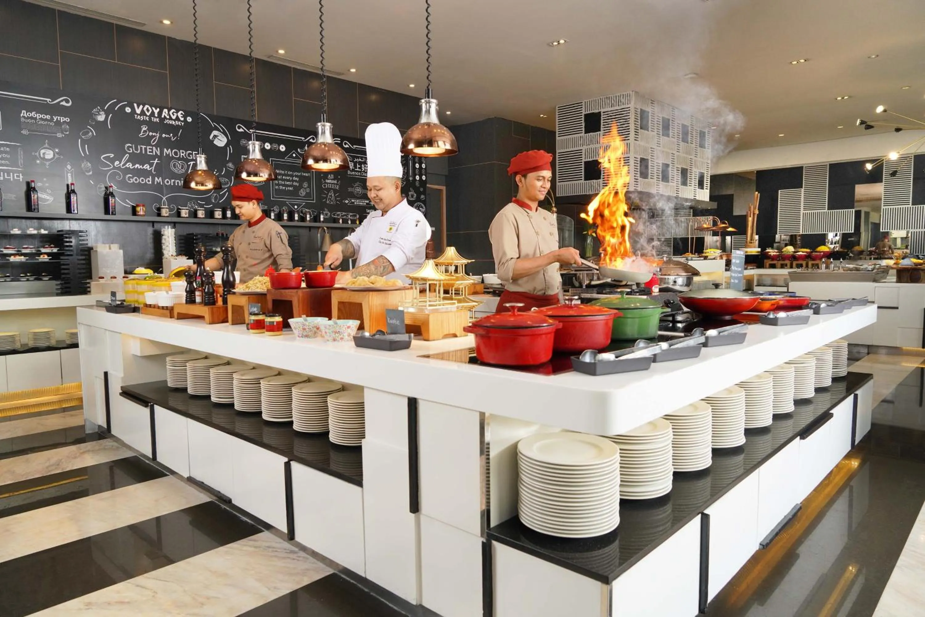 Restaurant/places to eat in Vertu Harmoni Jakarta