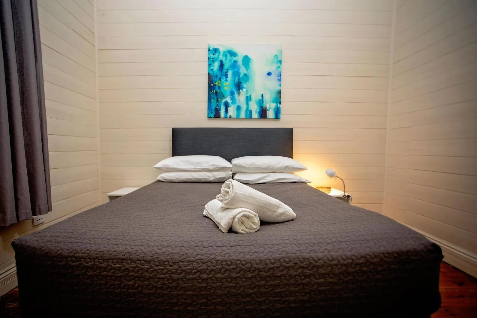 Bed in Hopetoun Motel & Chalet Village