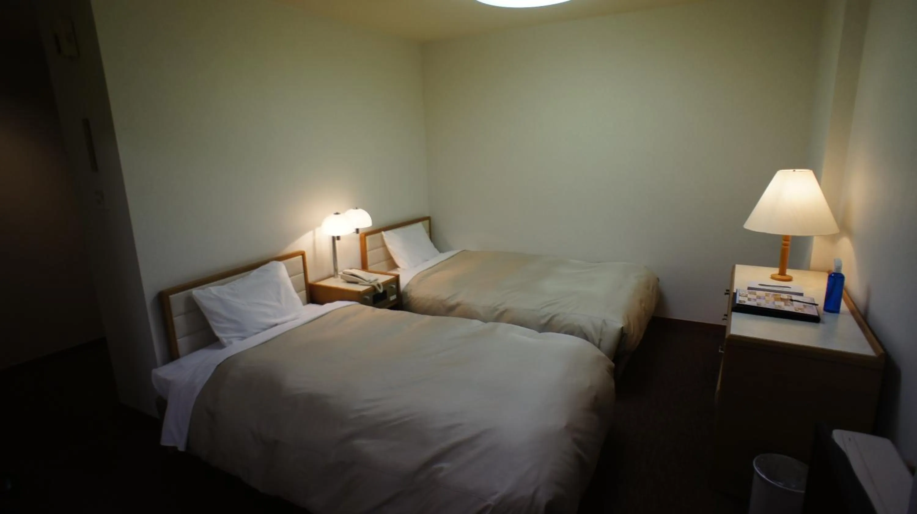 Photo of the whole room, Bed in Wisterian Life Club Verde no Mori