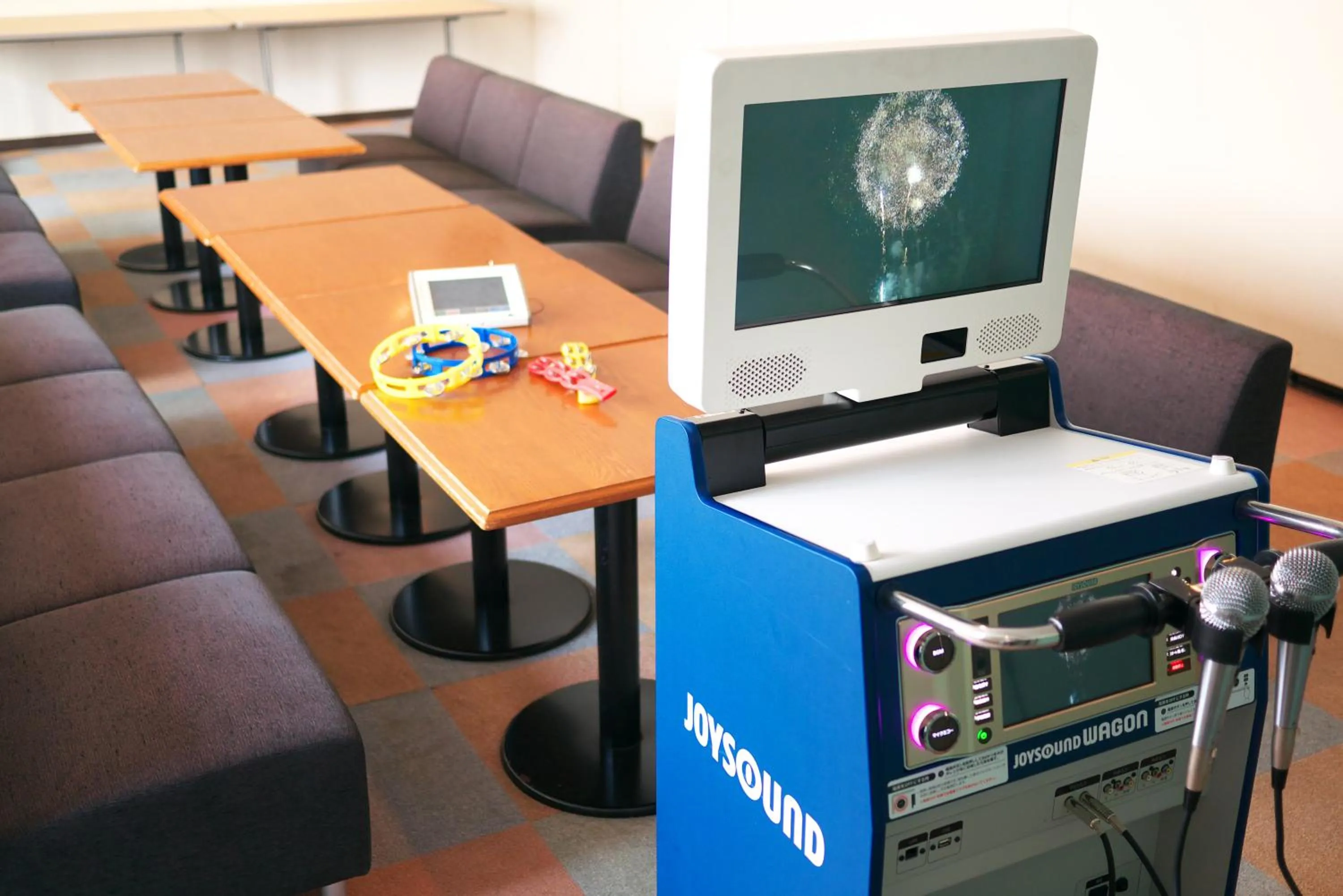 Other, TV/Entertainment Center in Wisterian Life Club Verde no Mori