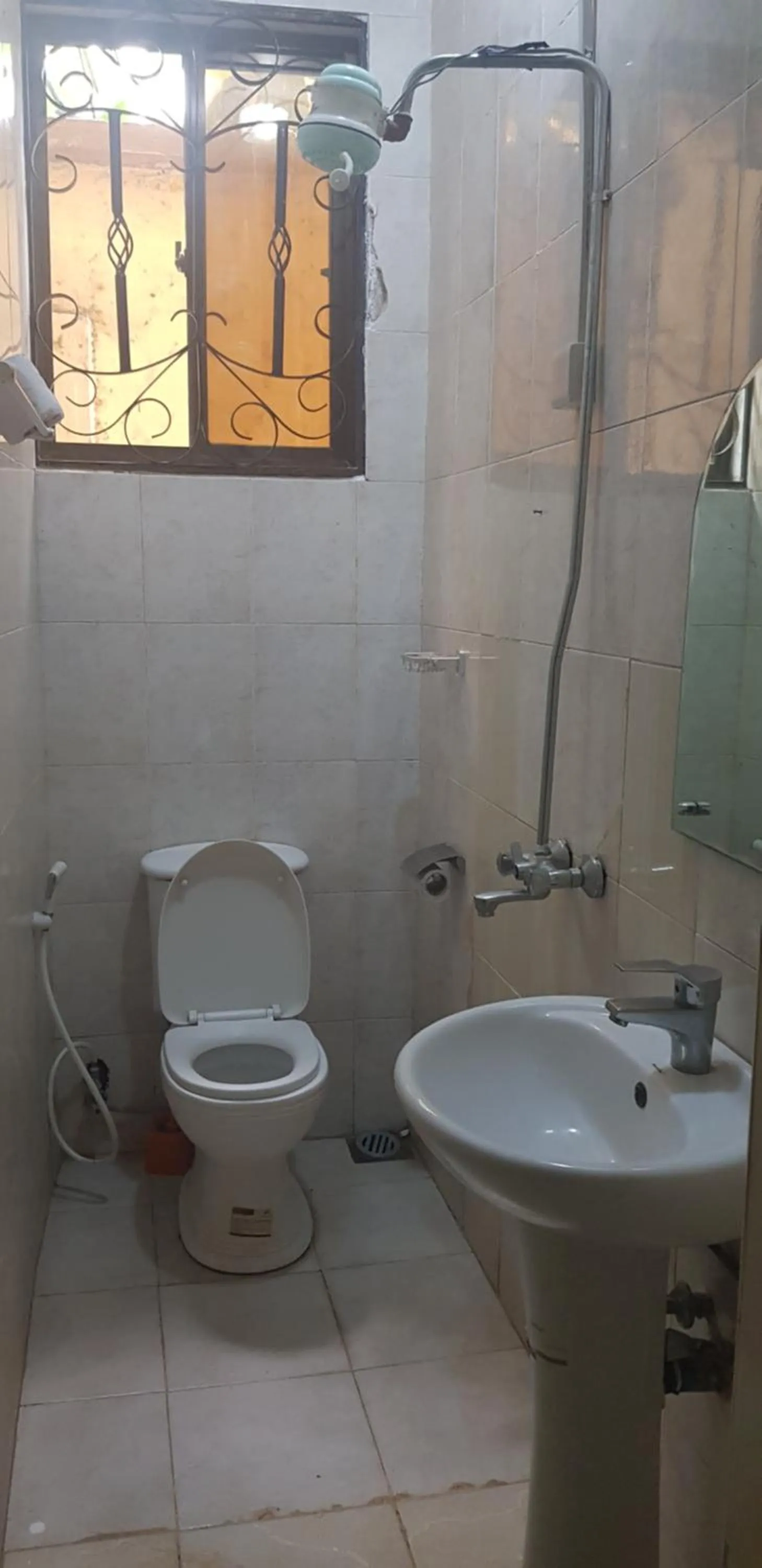 Shower in Bright Star Hotel & Safaris
