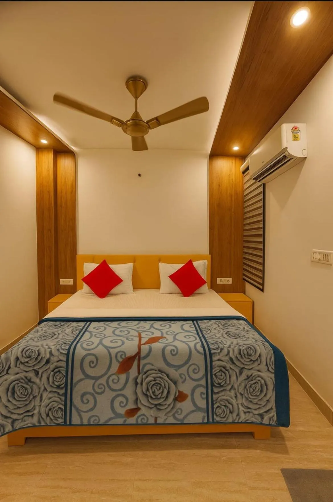 Bed in Sagar Niwas