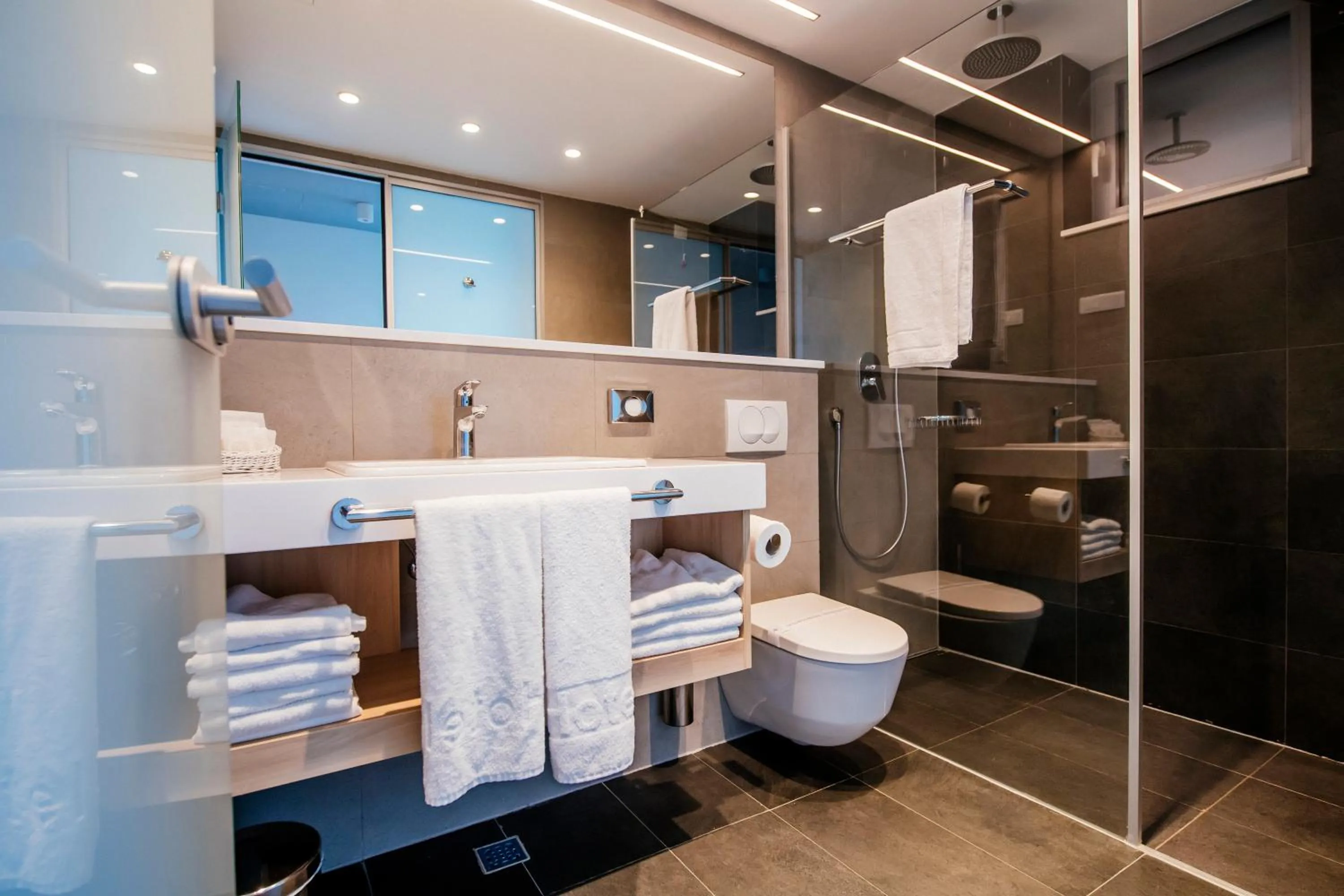 Bathroom in Zaton Holiday Resort