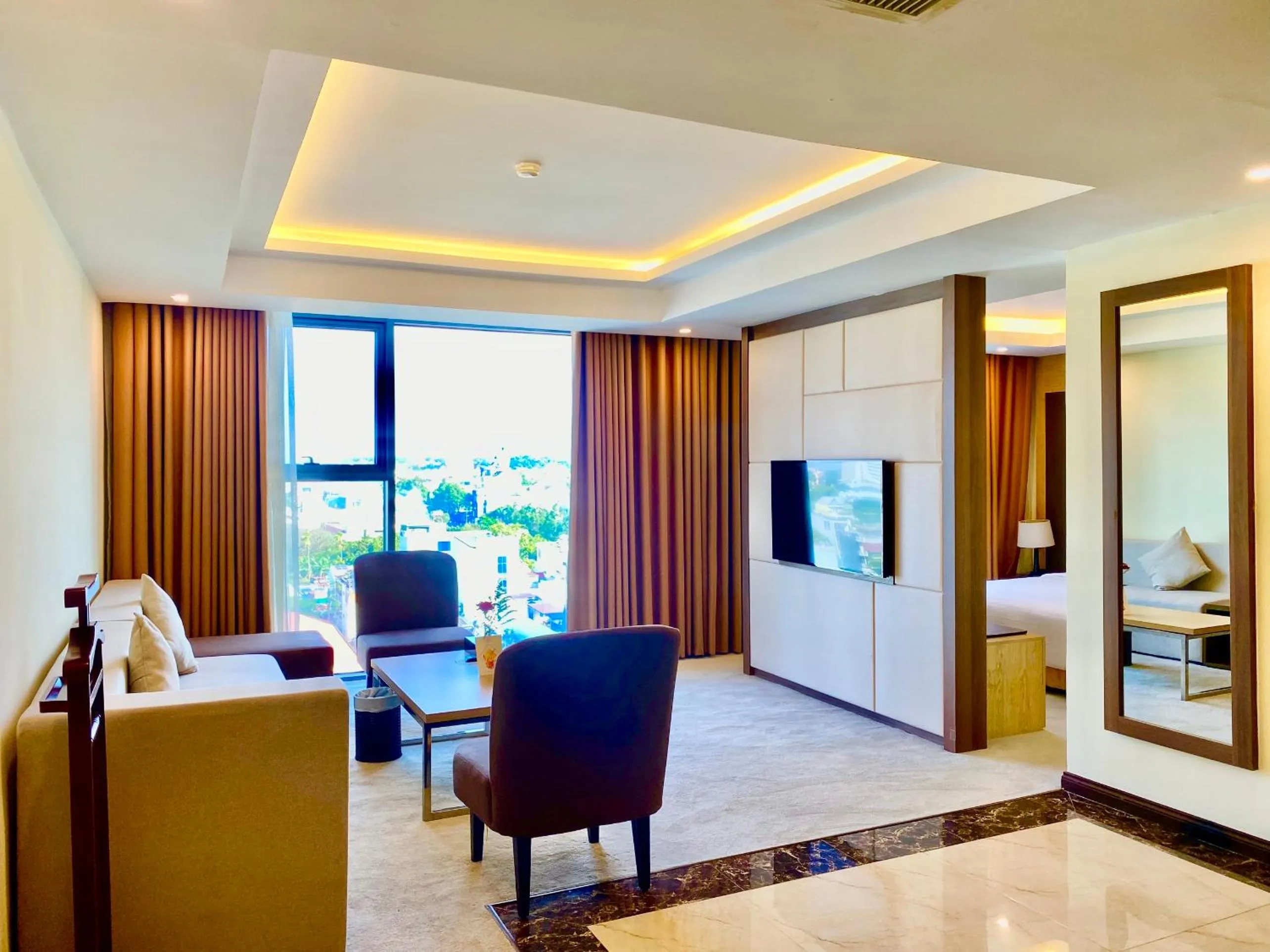 Photo of the whole room, Bed in Muong Thanh Luxury Buon Ma Thuot Hotel