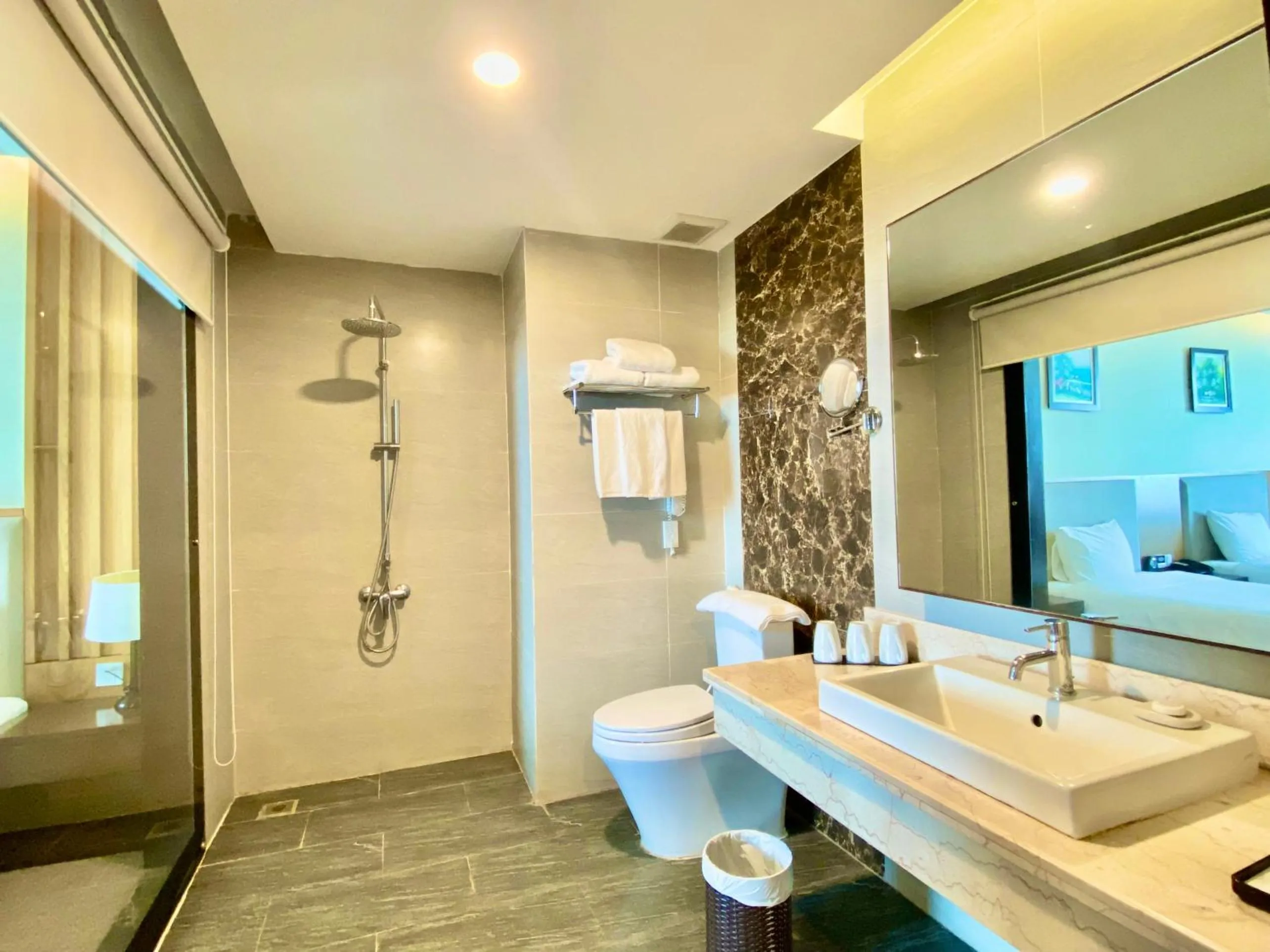 Bathroom in Muong Thanh Luxury Buon Ma Thuot Hotel