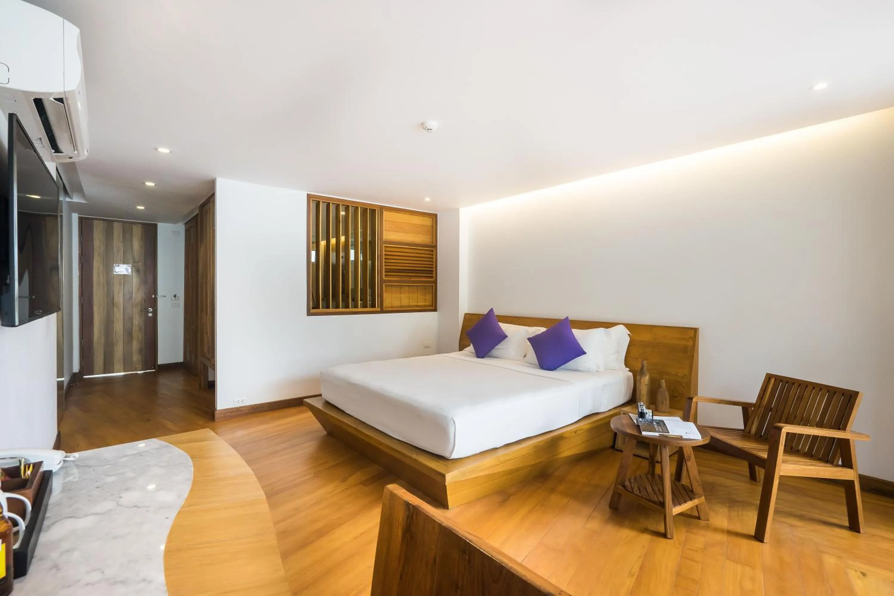 Bedroom, Bed in White Sand Samui Resort