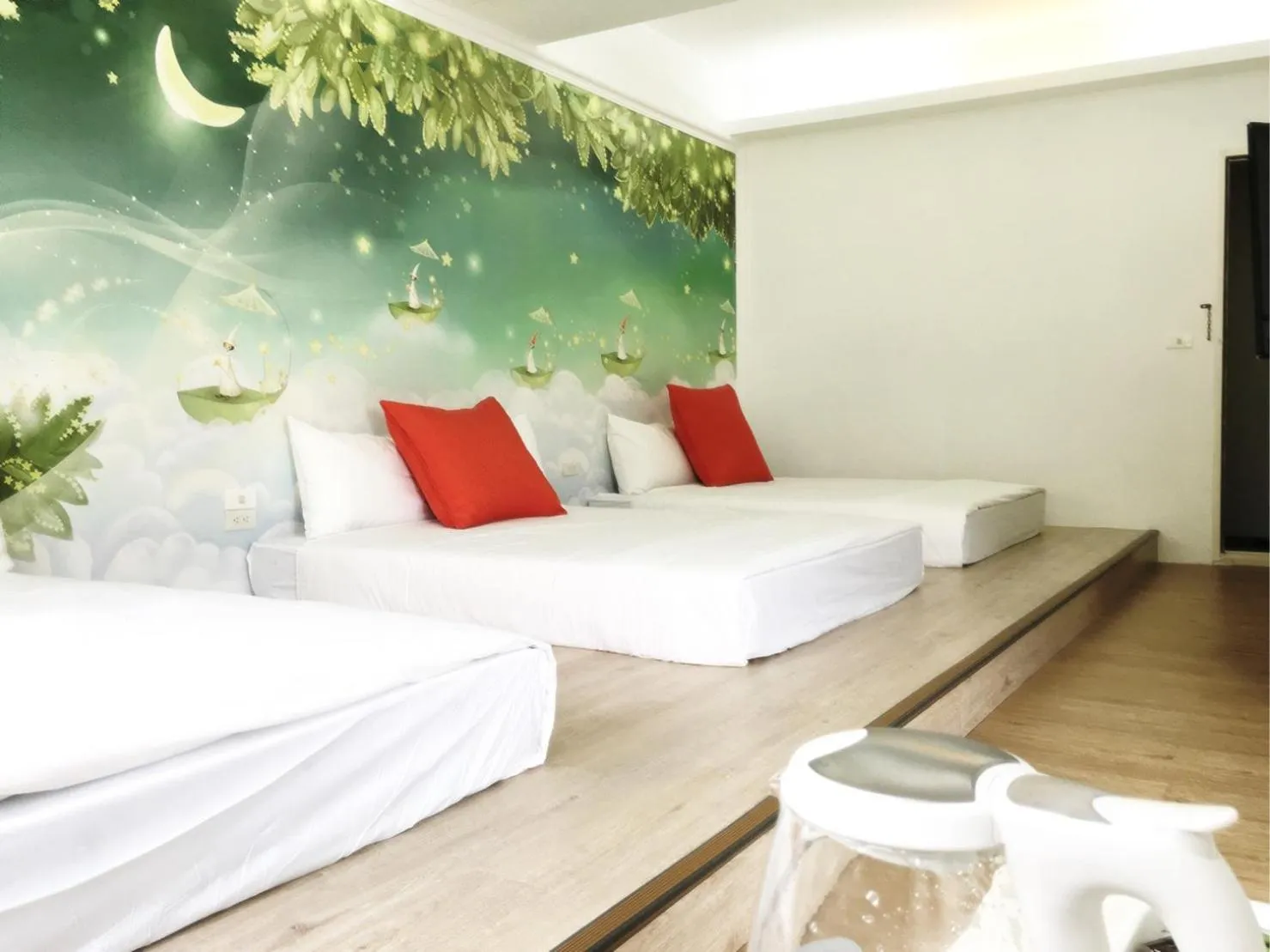 Bedroom, Bed in Live in the Happiness