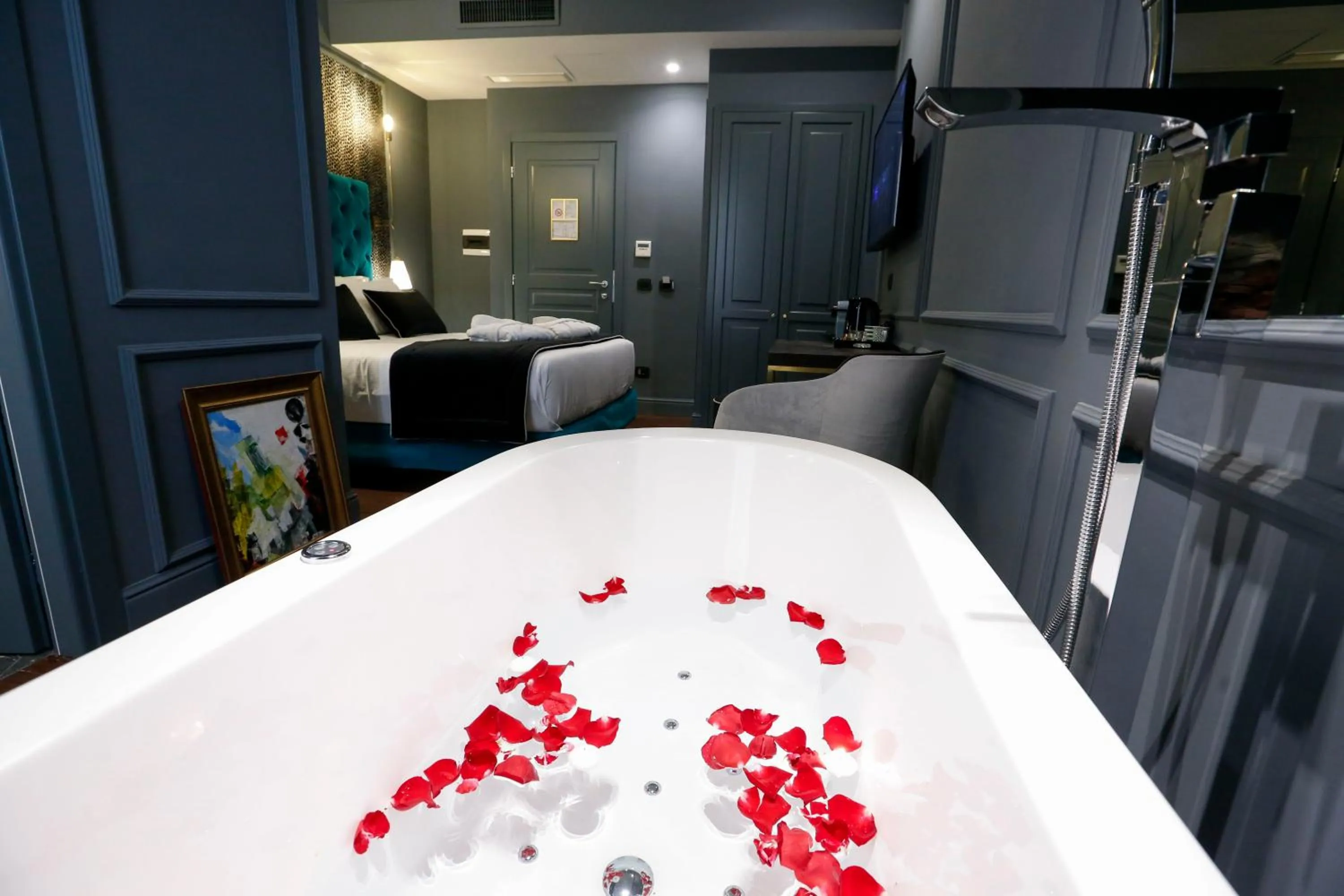 Shower in Saint B Boutique Hotel STB