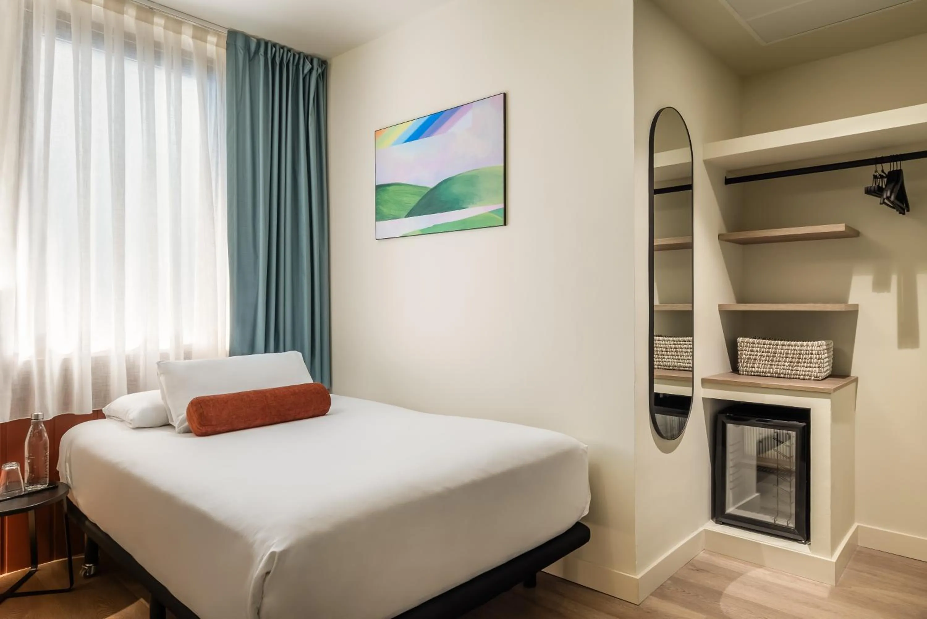 Photo of the whole room, Bed in BYPILLOW Amari