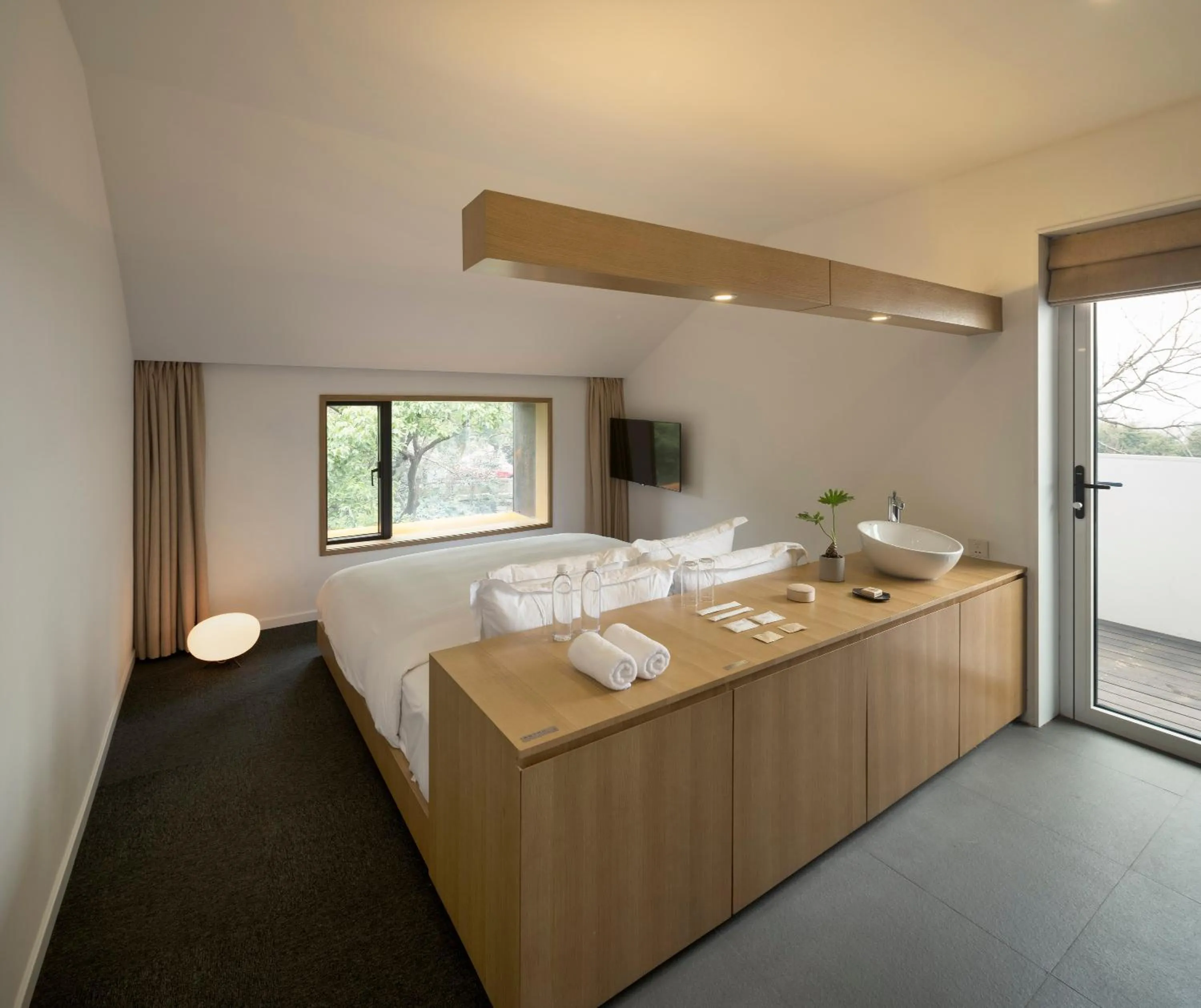 Bed in Aventree Hotel