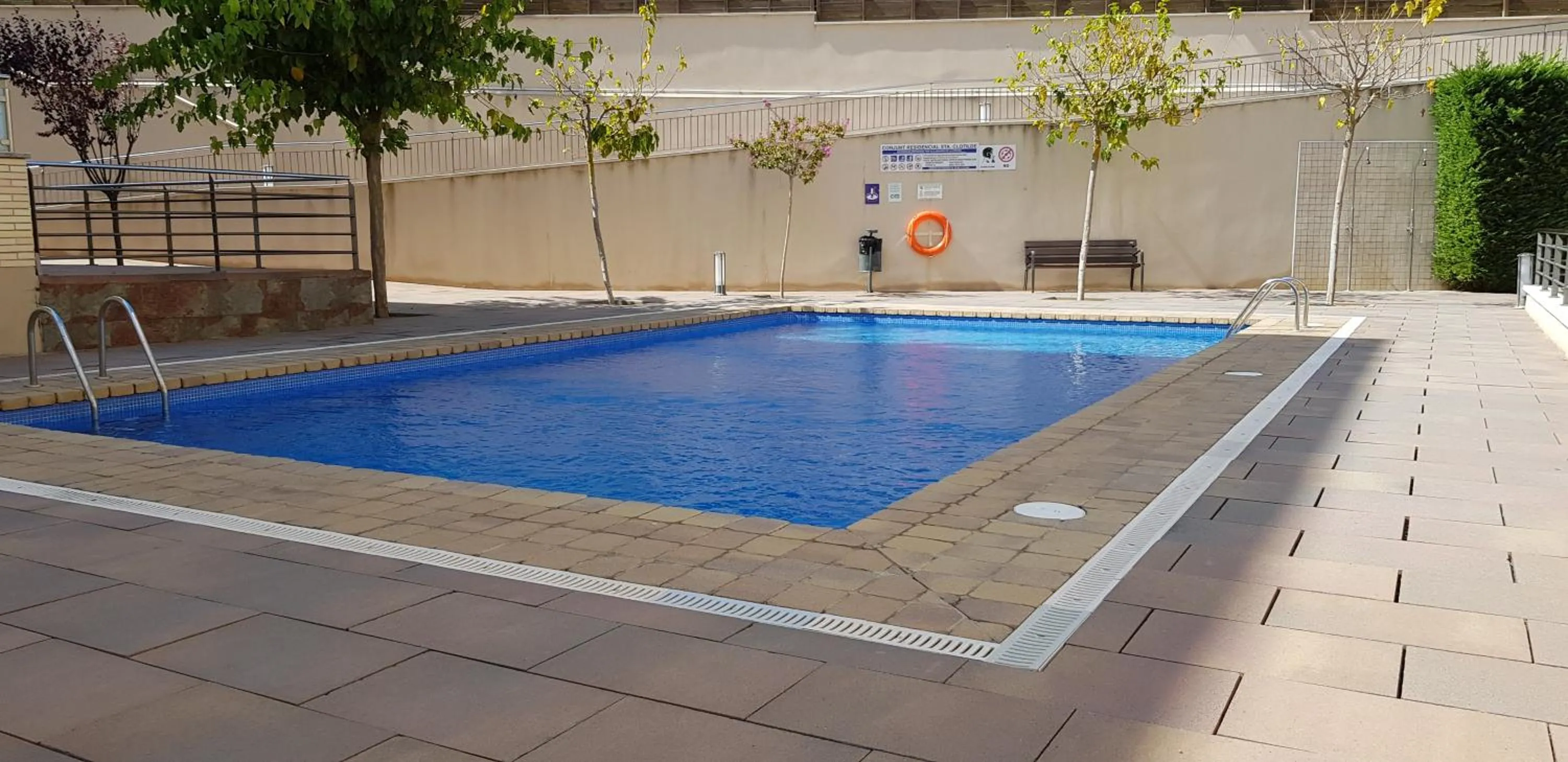 Pool view in Santa Clotilde