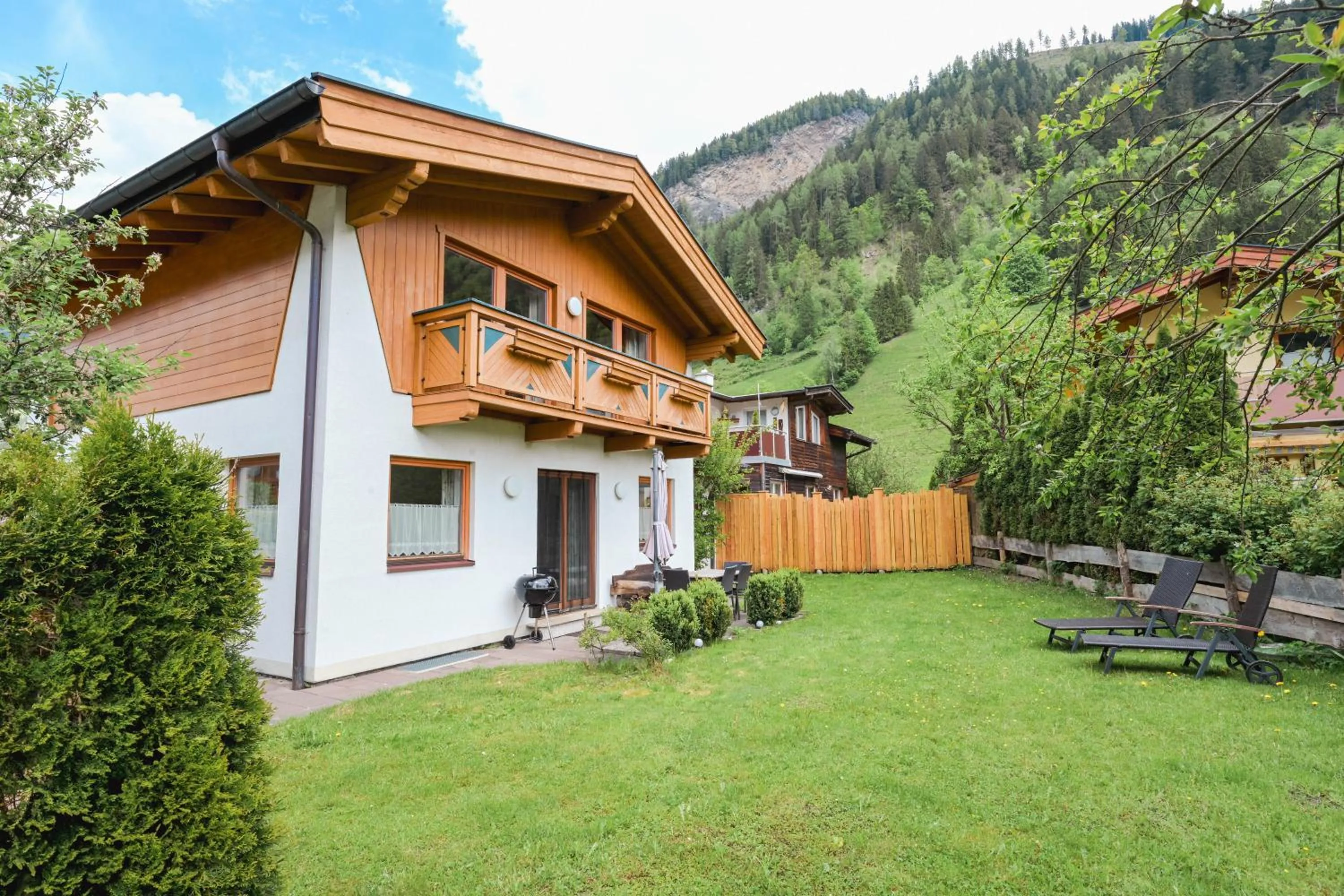 BBQ facilities in Ferienhaus Rauris