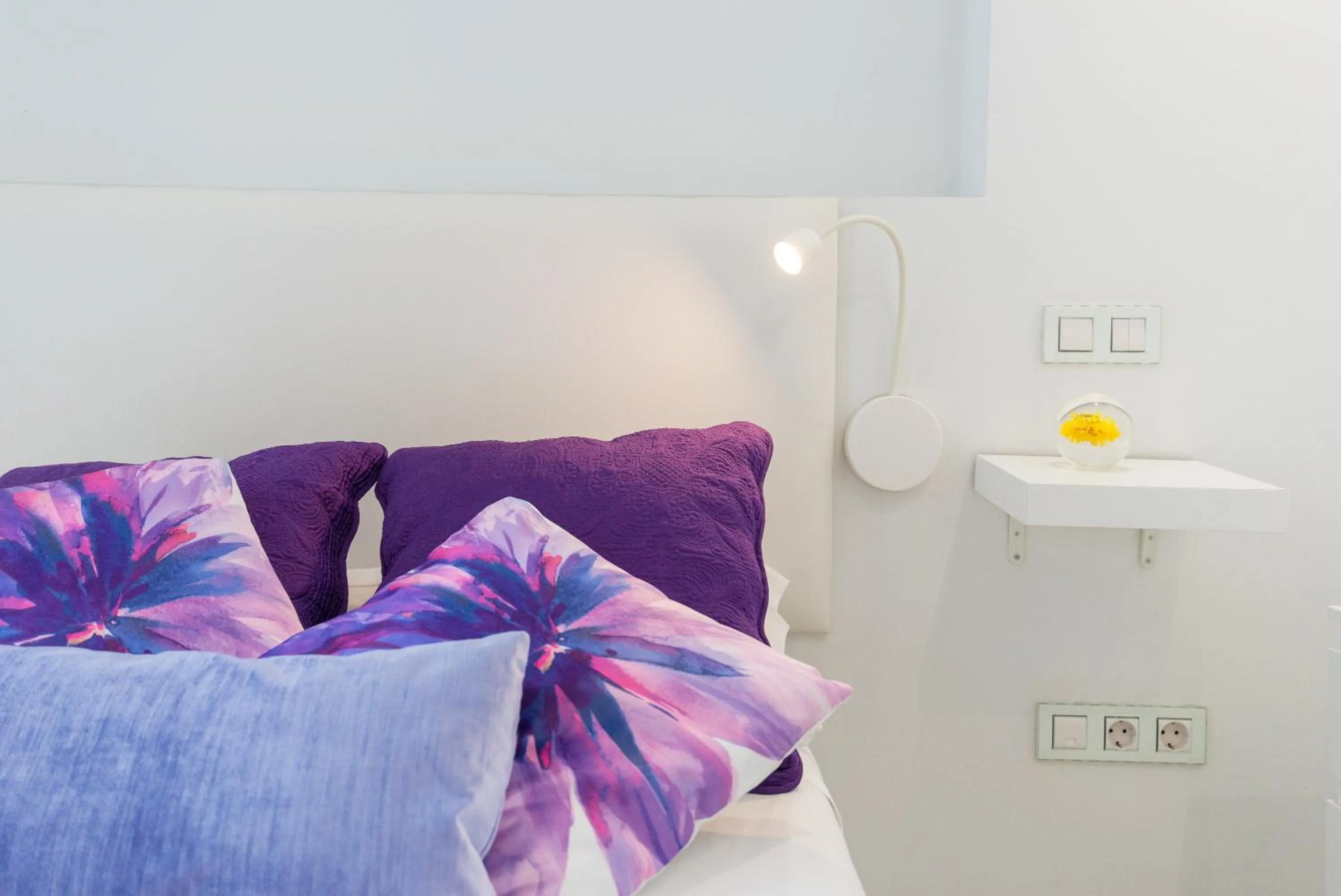 Bedroom, Bed in Malaga City Breaks