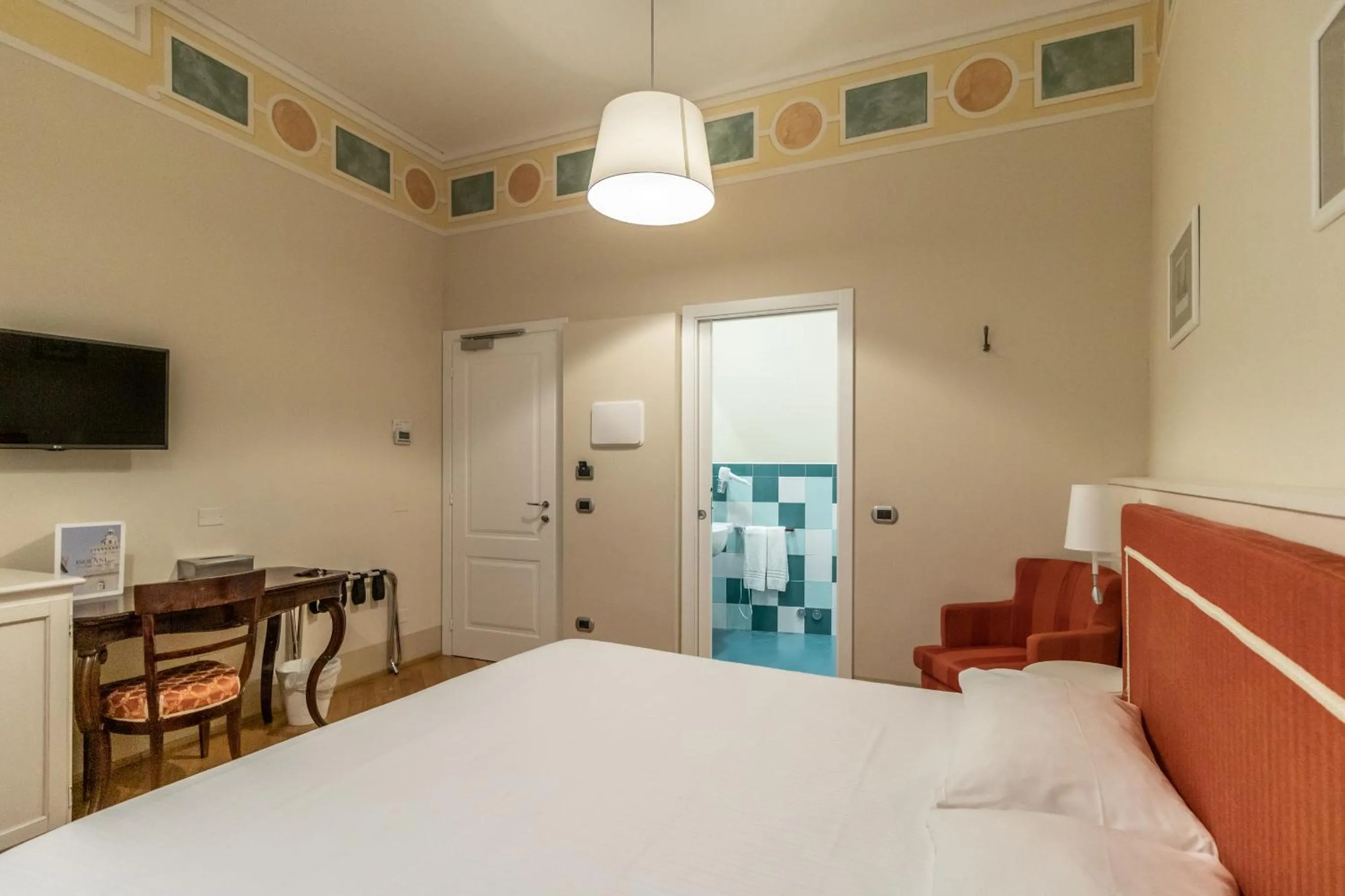 Bed in Casa Isolani Luxury Rooms Piazza Maggiore 1