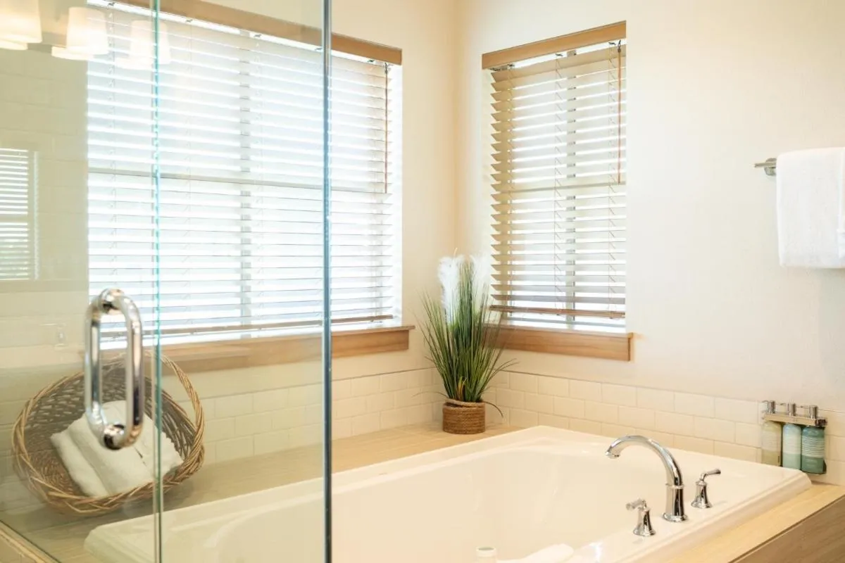 The Lodge at Columbia Point