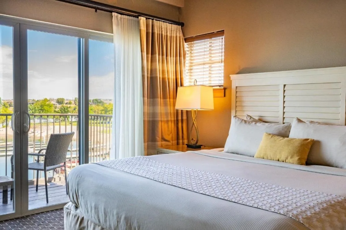 Bed in The Lodge at Columbia Point