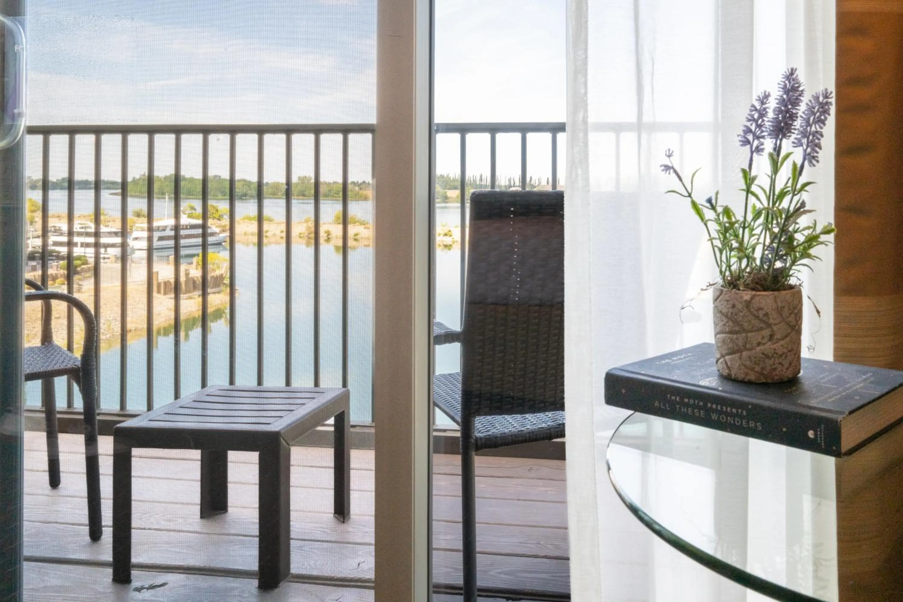 Balcony/Terrace in The Lodge at Columbia Point