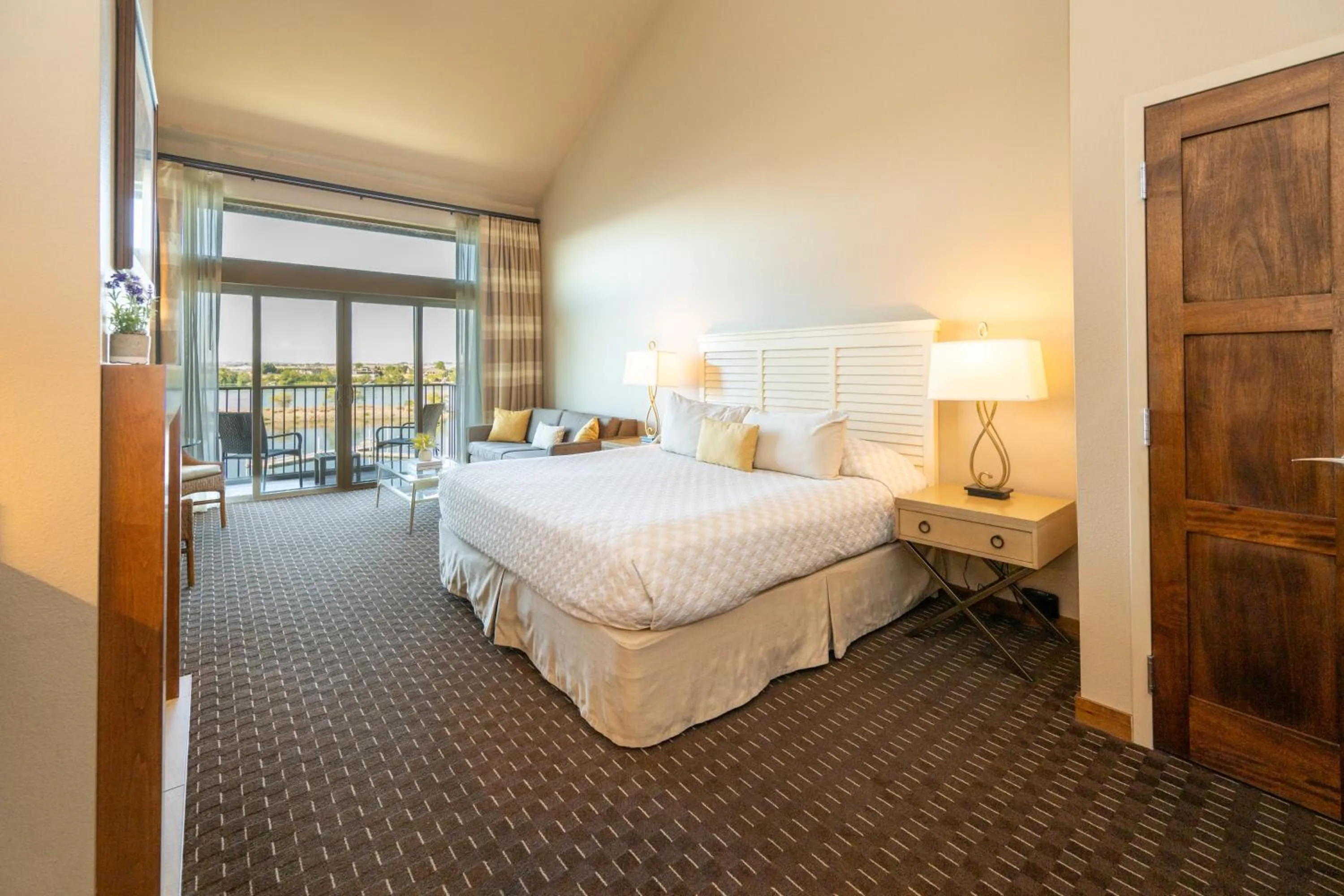 Bed in The Lodge at Columbia Point