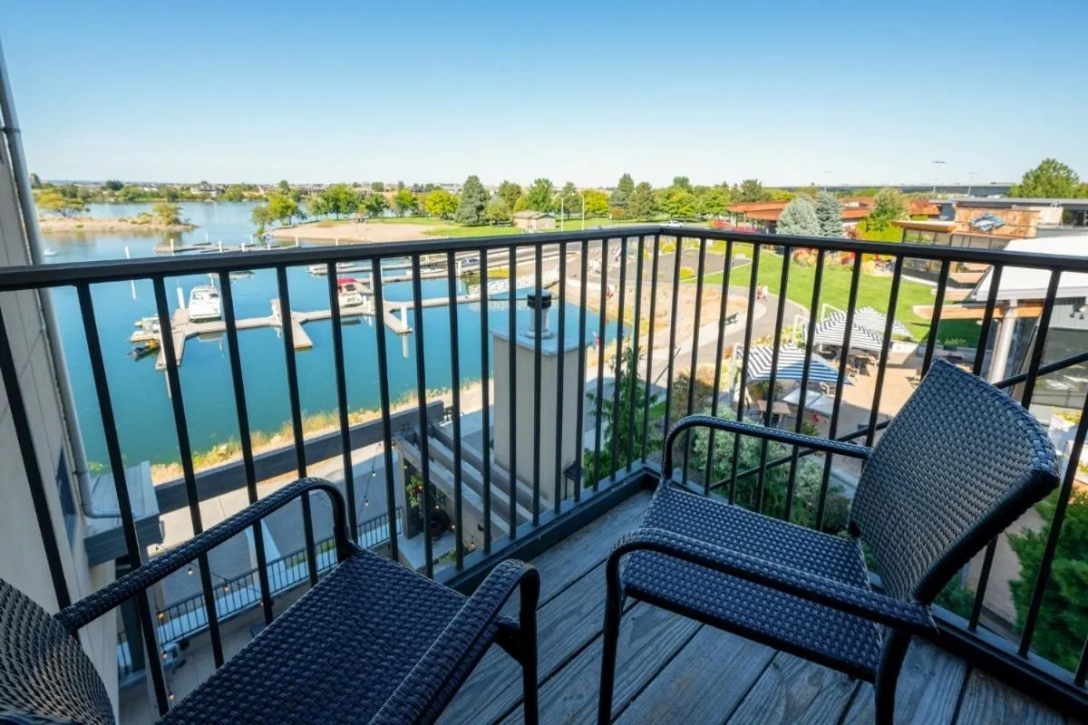 The Lodge at Columbia Point