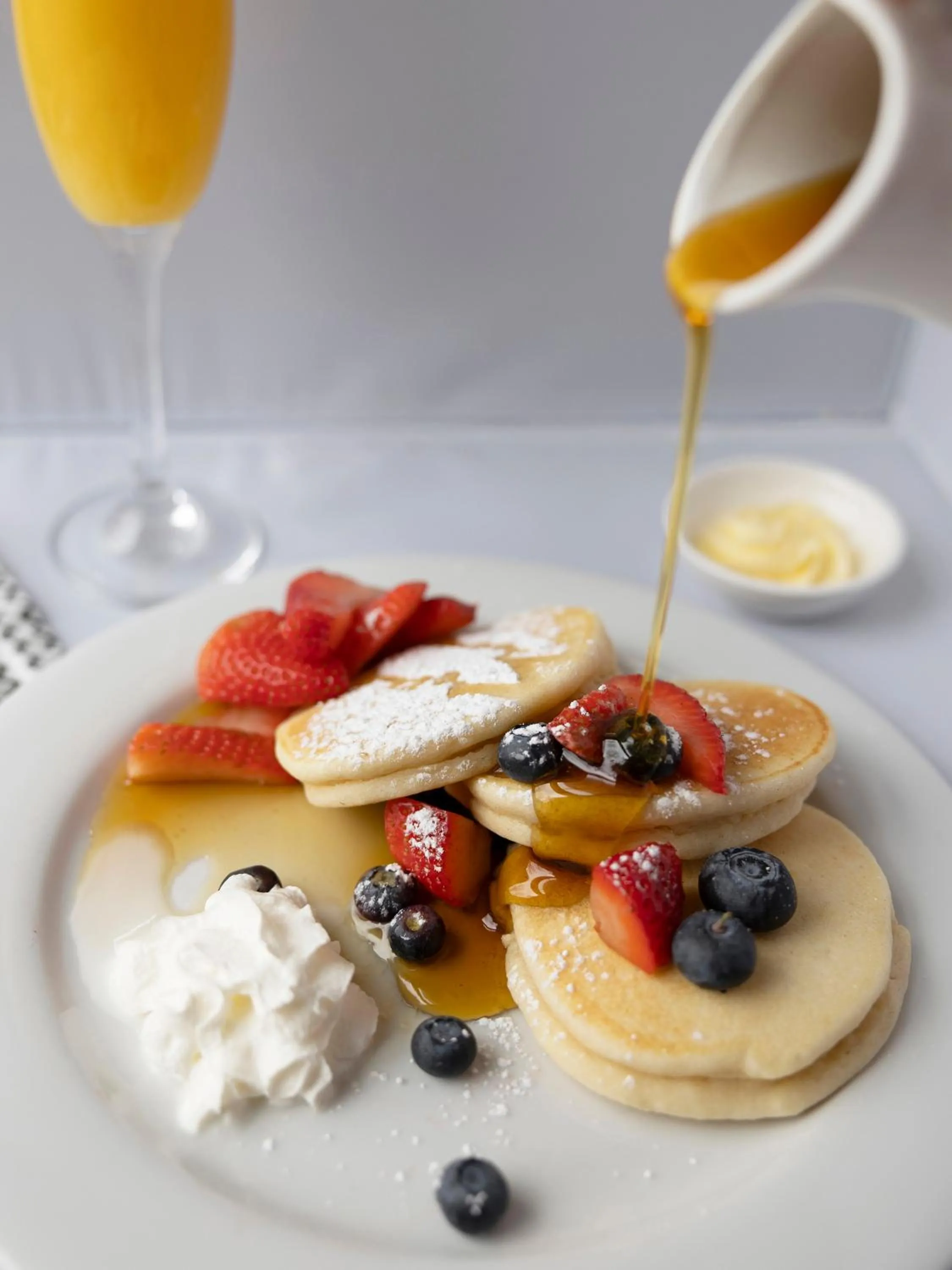 Breakfast in Lakehouse Inn