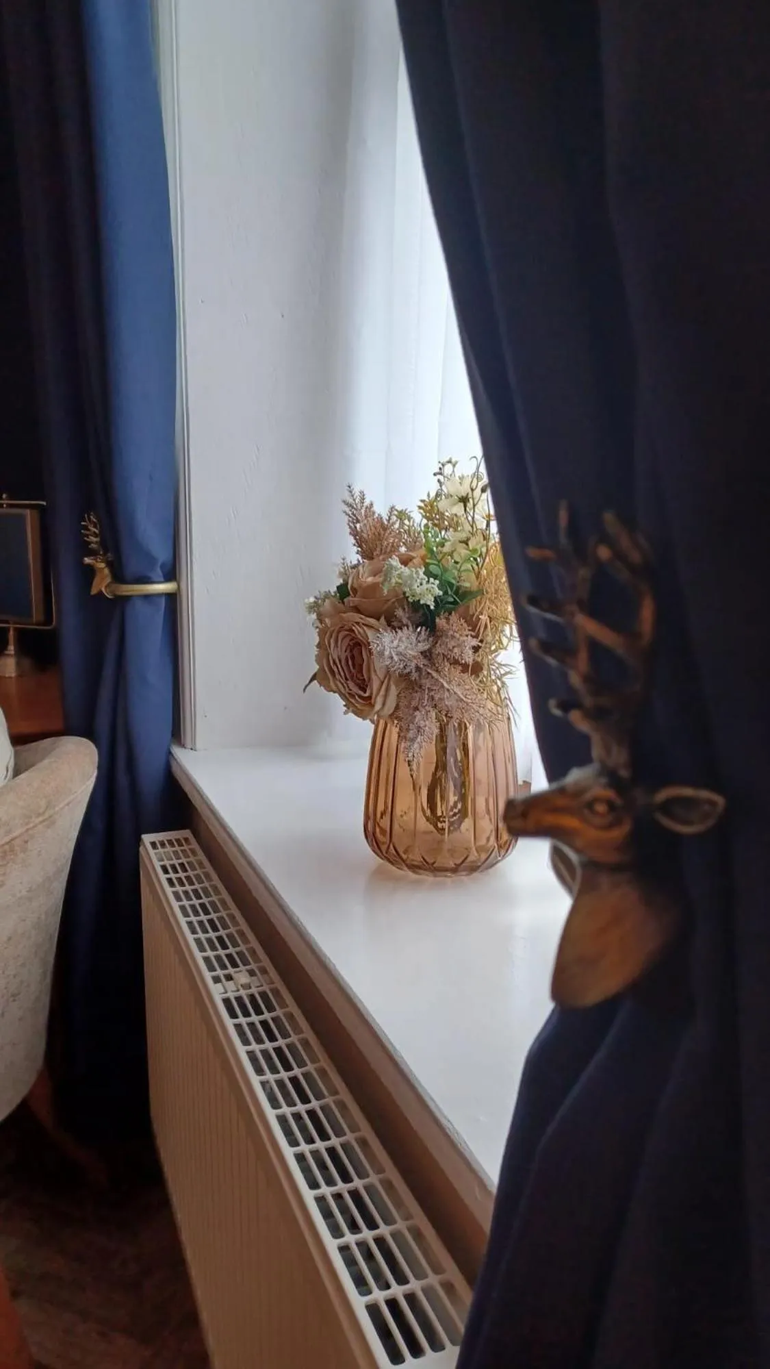 Bedroom, Bed in The Renishaw Rooms