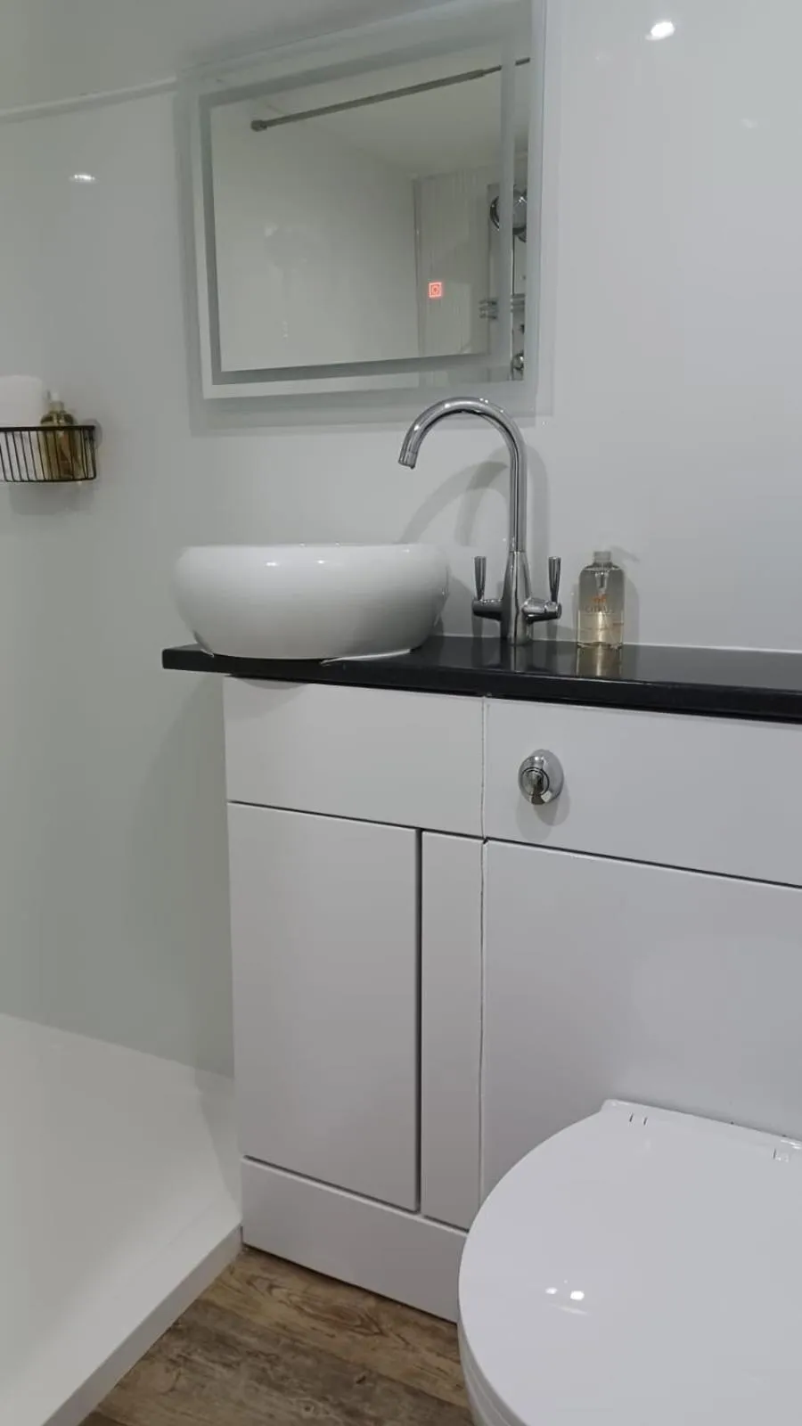 Bathroom in The Renishaw Rooms