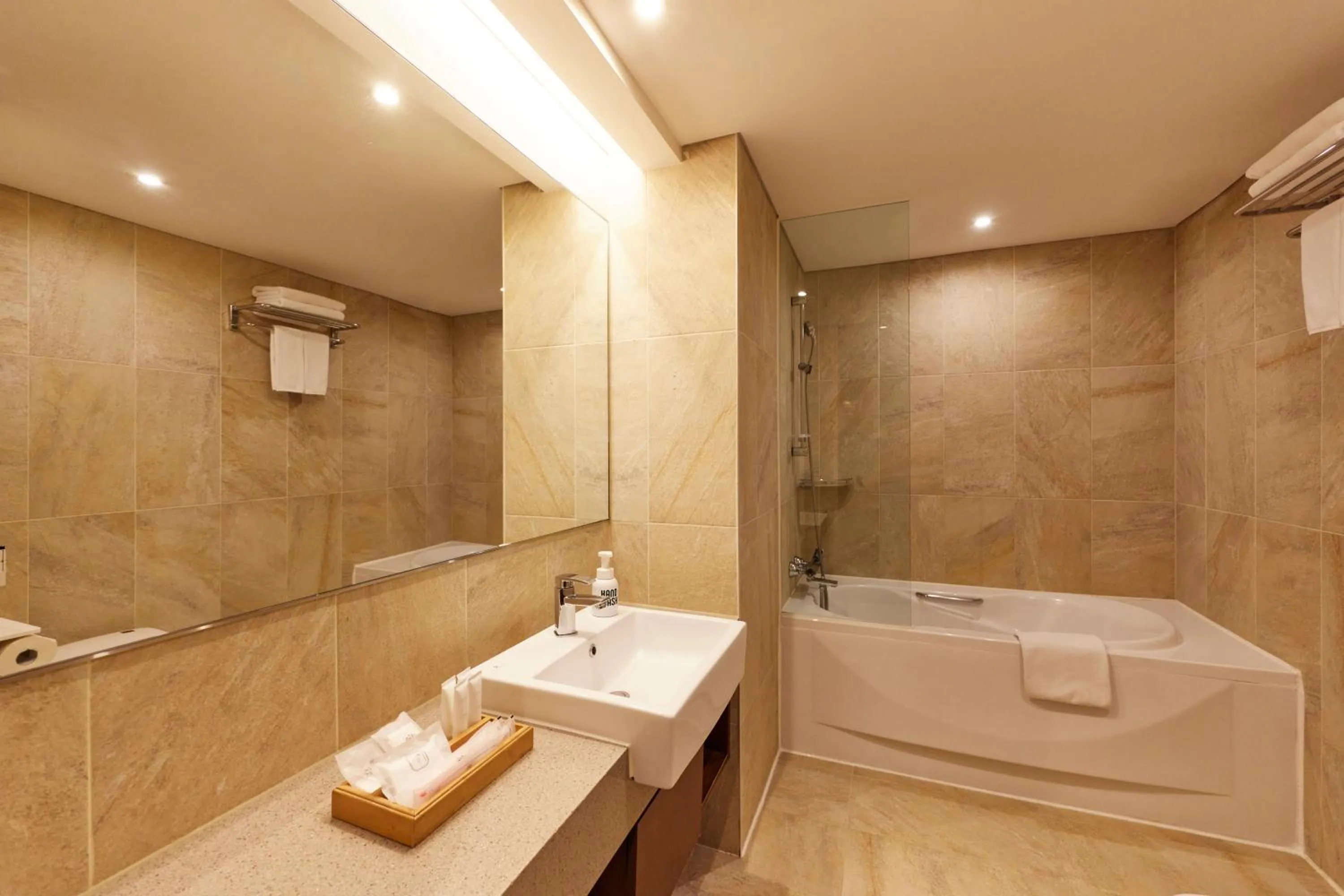 Toilet in Hotel Uri&