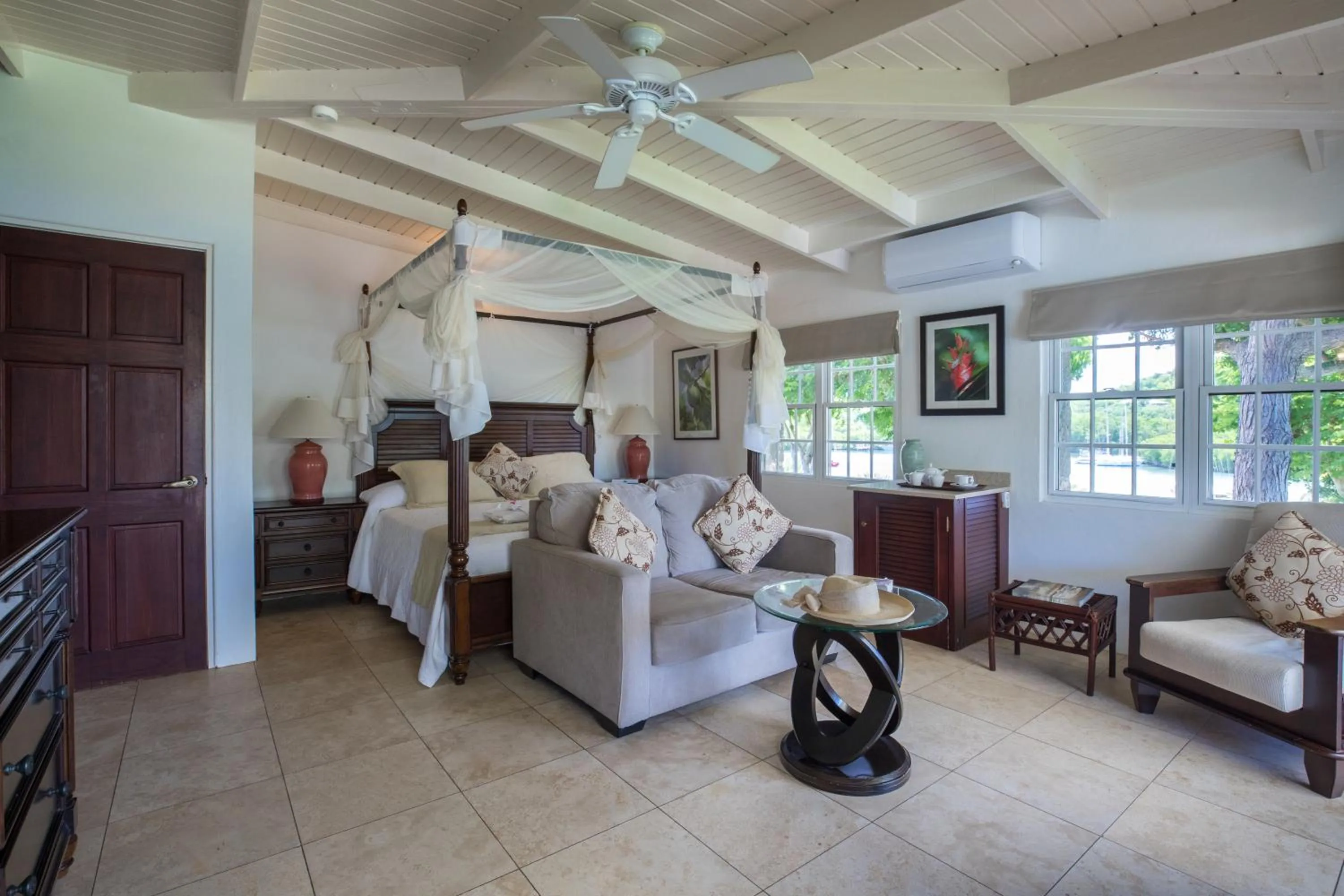 Bed in Gunpowder House & Suites