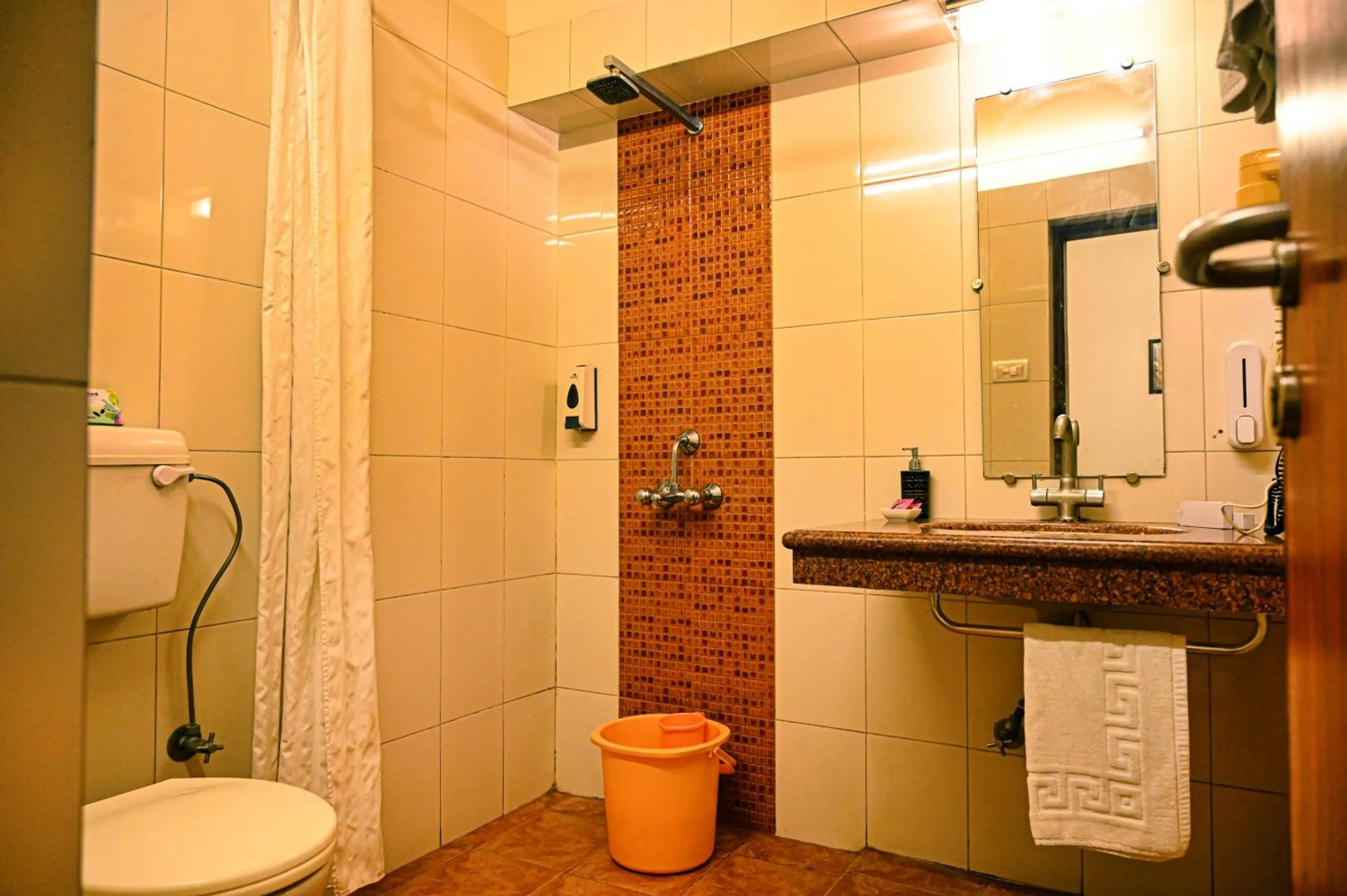 Shower in Hotel Cresent - Near Assi Ghat