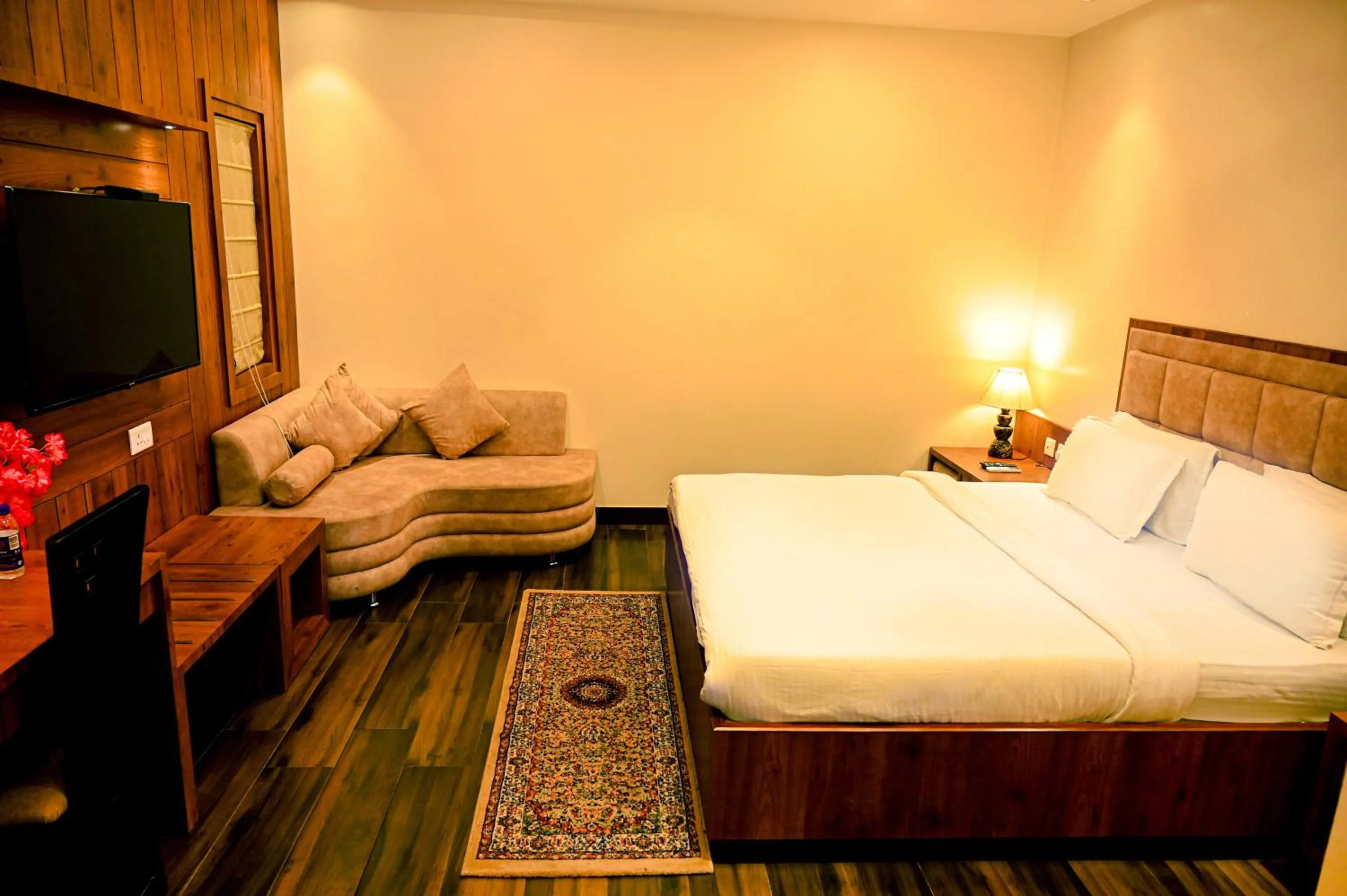 Bed in Hotel Cresent - Near Assi Ghat