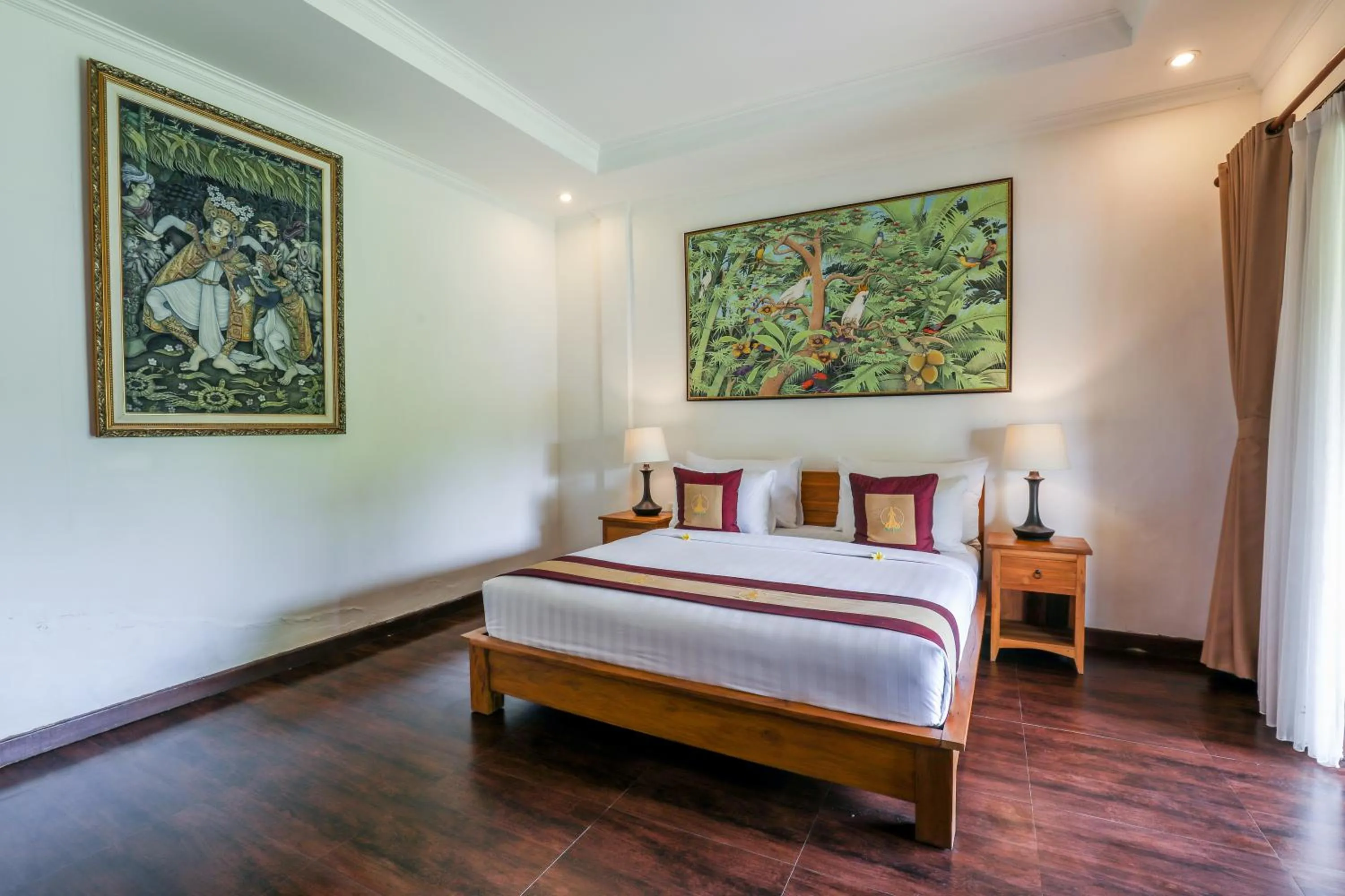 Bed in Uma Dawa Resort and Spa