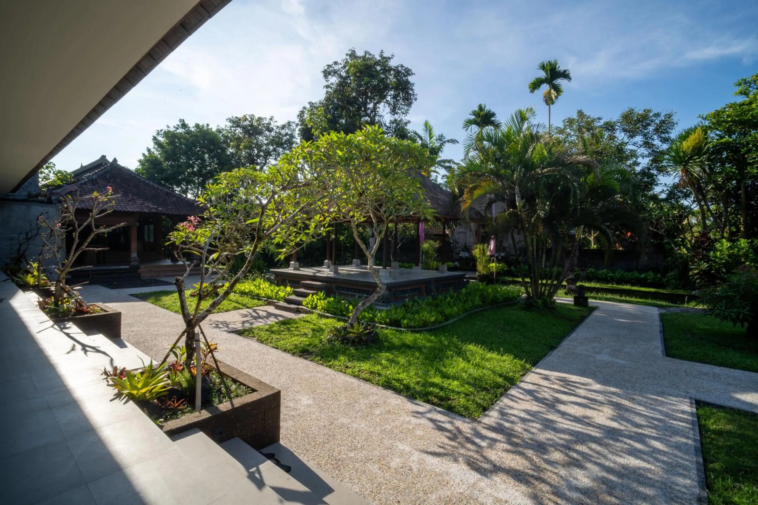 Garden in Uma Dawa Resort and Spa