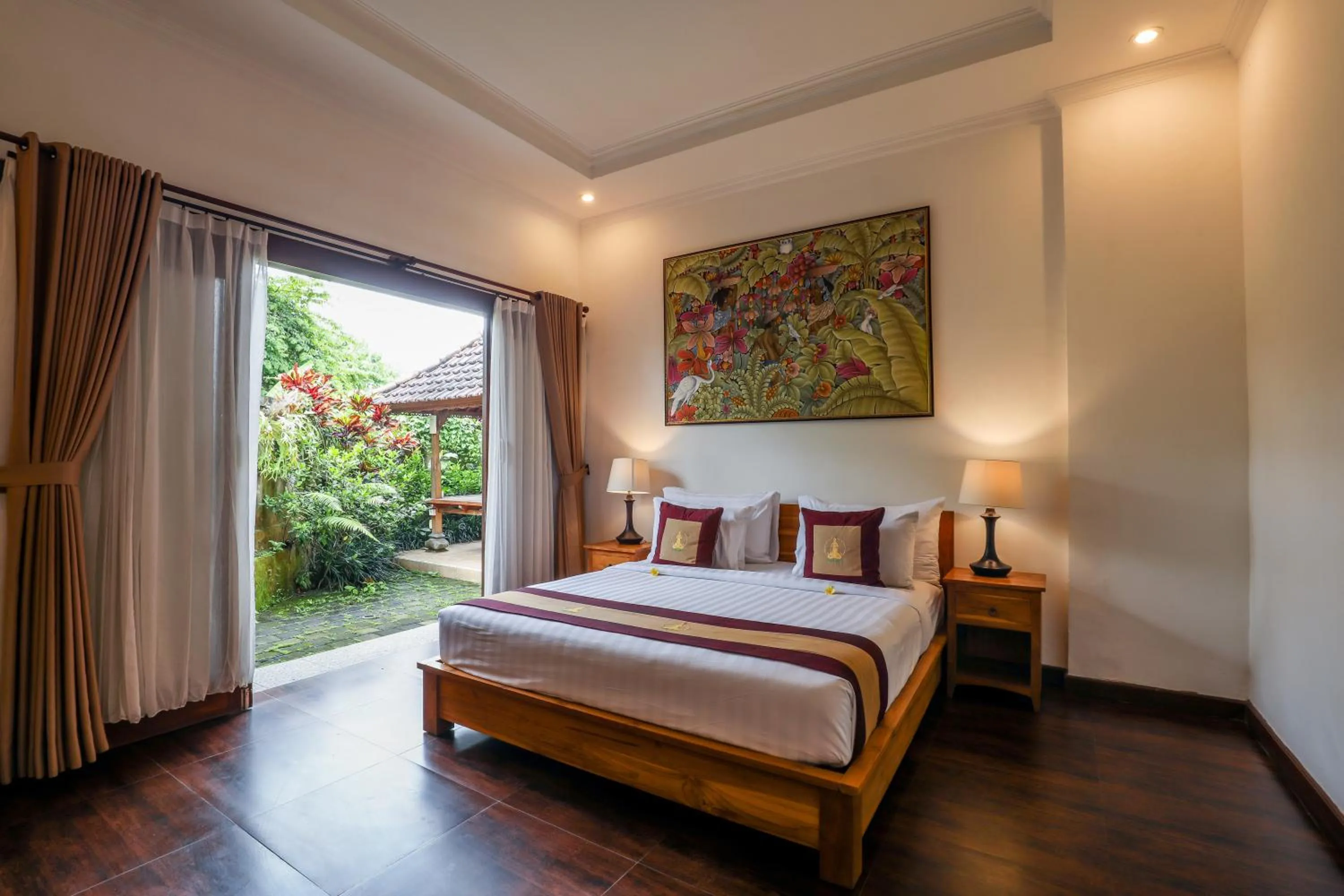Bed in Uma Dawa Resort and Spa