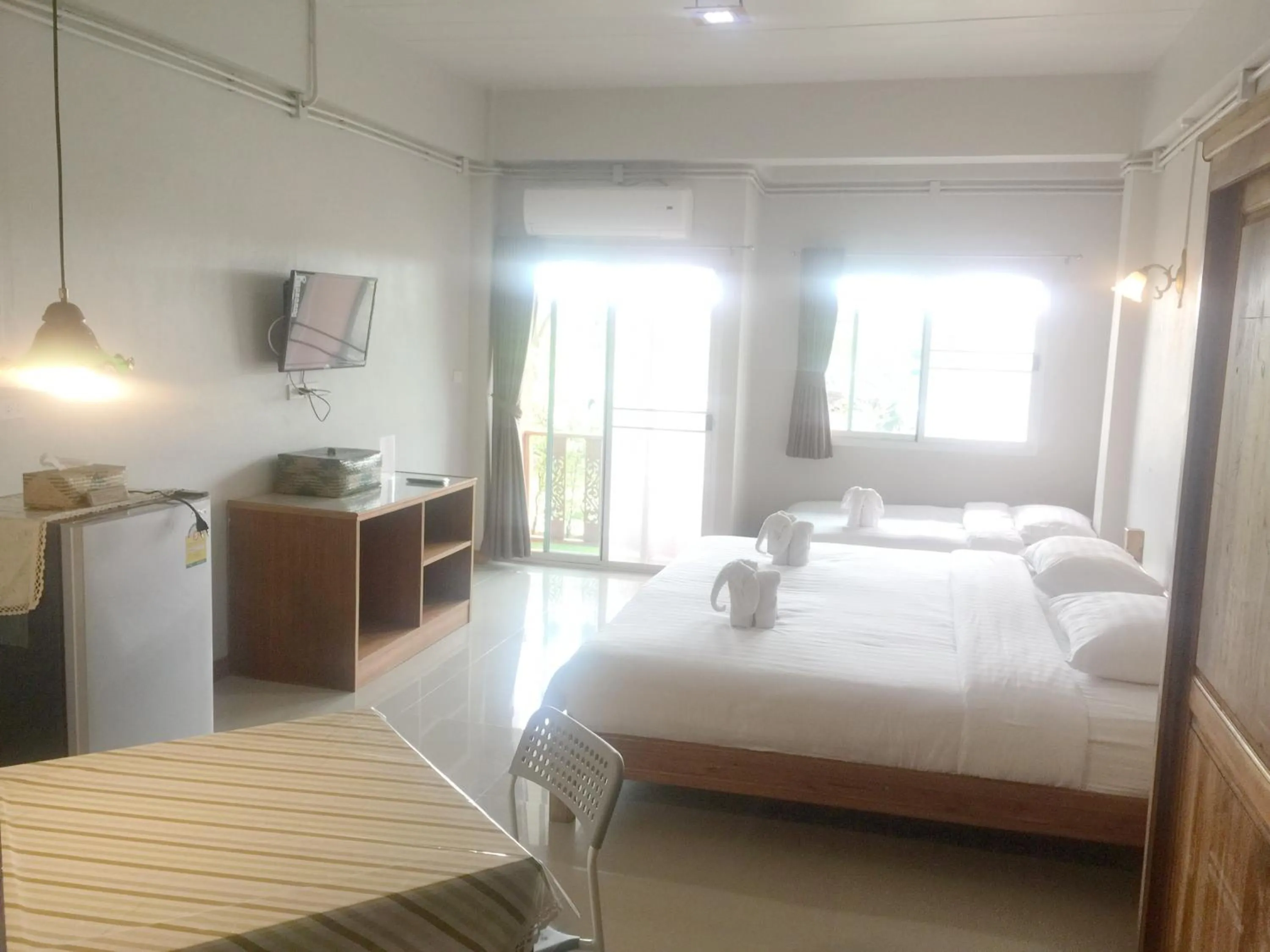 Bed in Baan Bangrak Residence