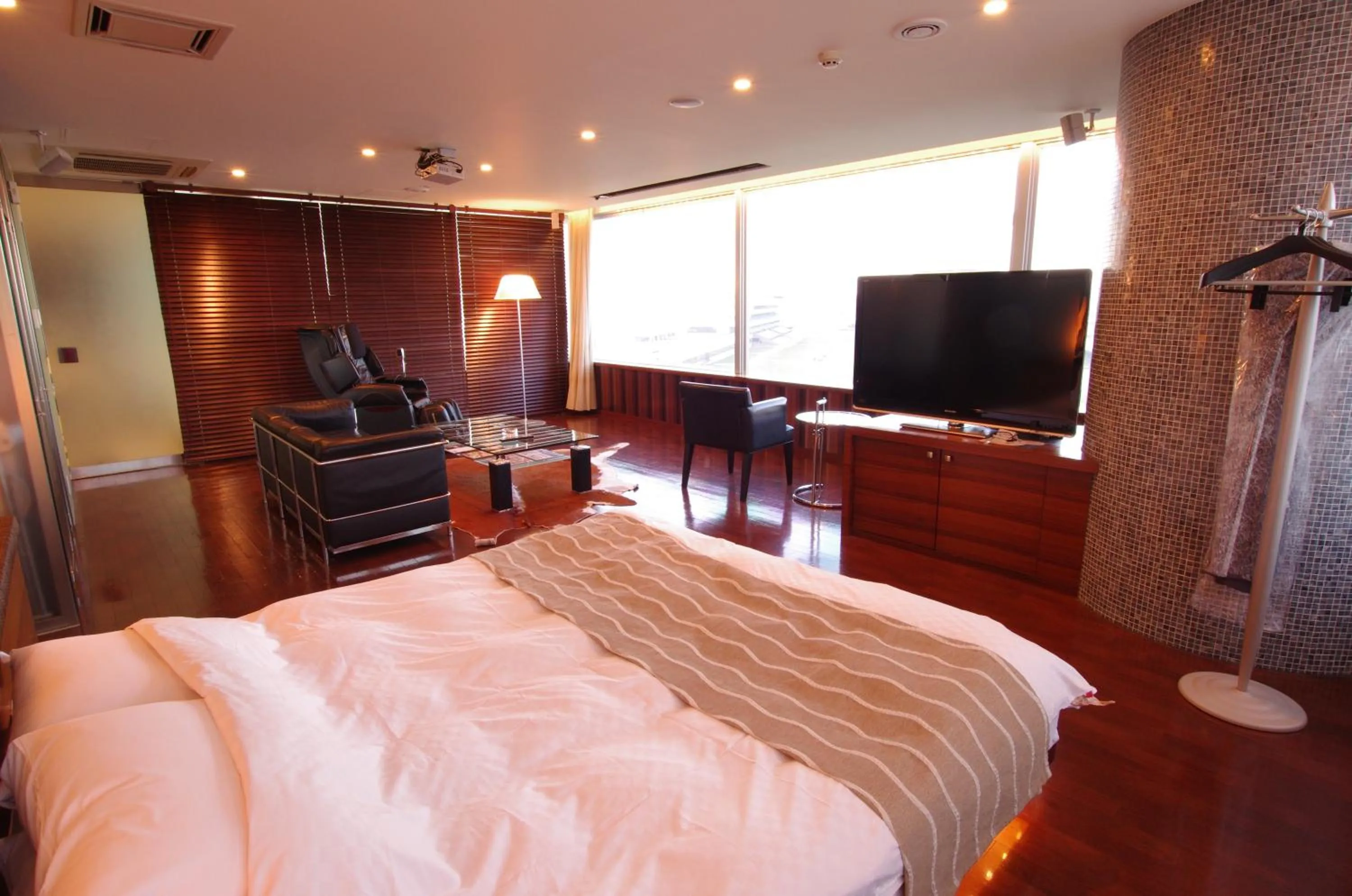 Photo of the whole room, Bed in Blue Hotel Octa (Adult Only)
