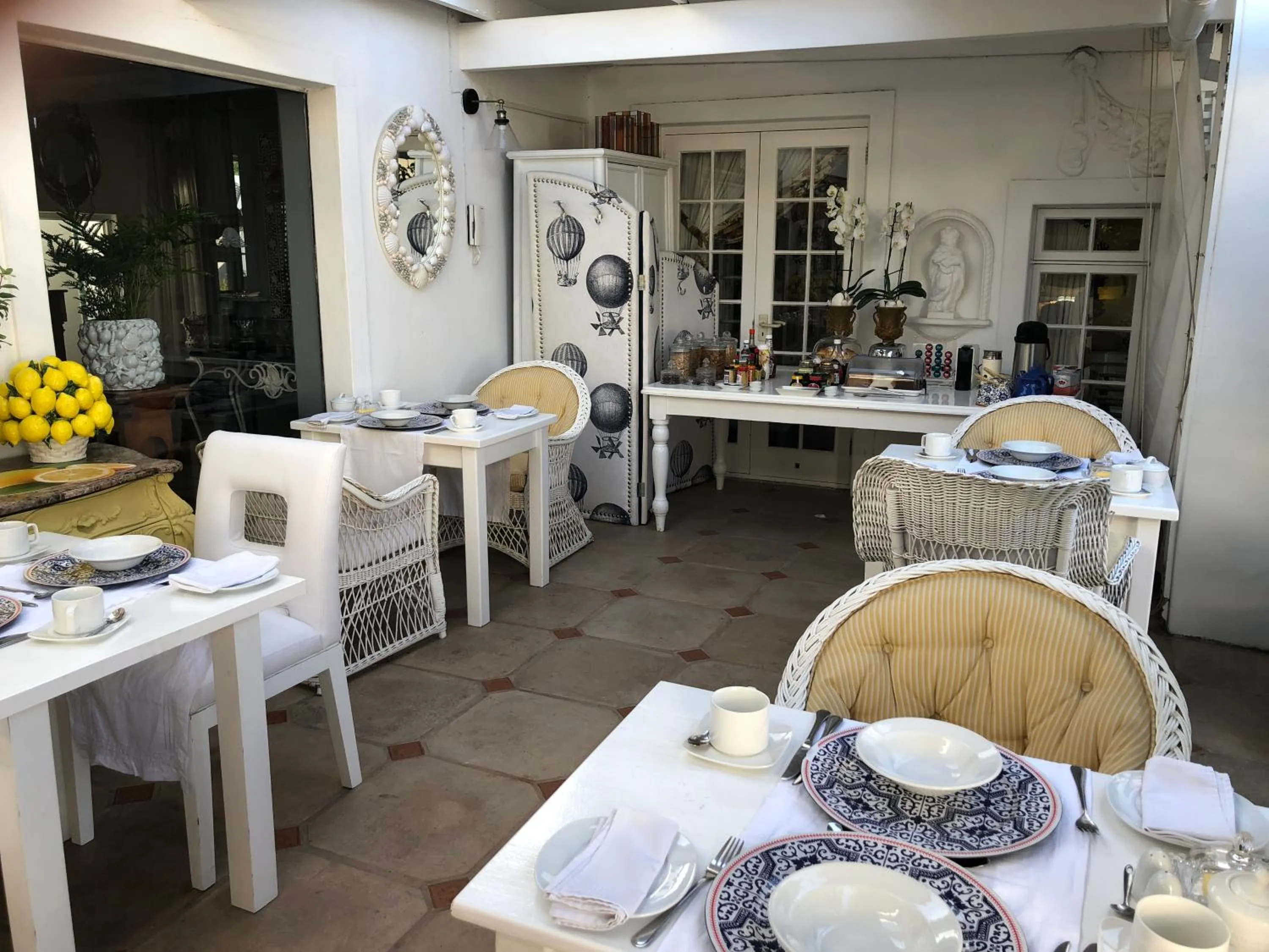 Restaurant/places to eat in Our Hermanus B&B