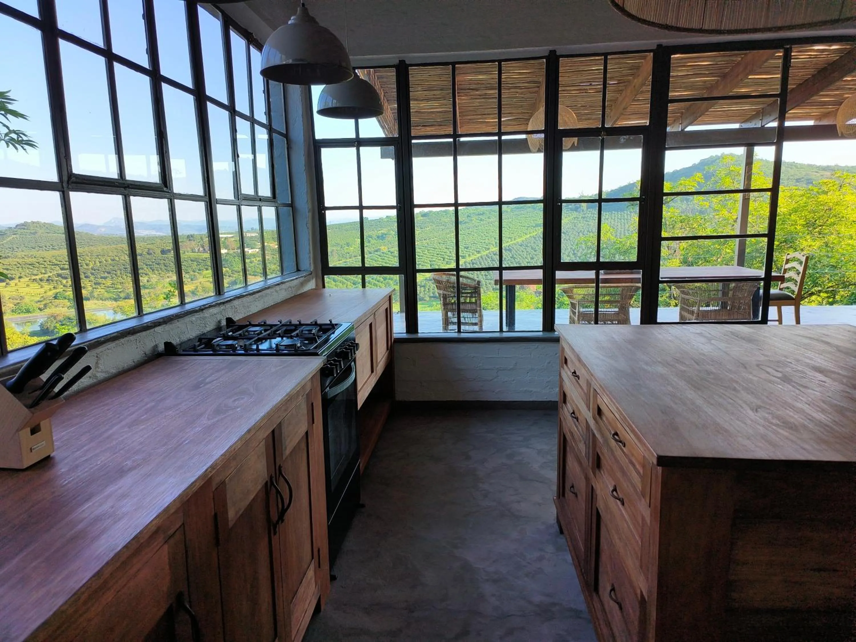 Kitchen or kitchenette in Eloff Guest House and Gallery